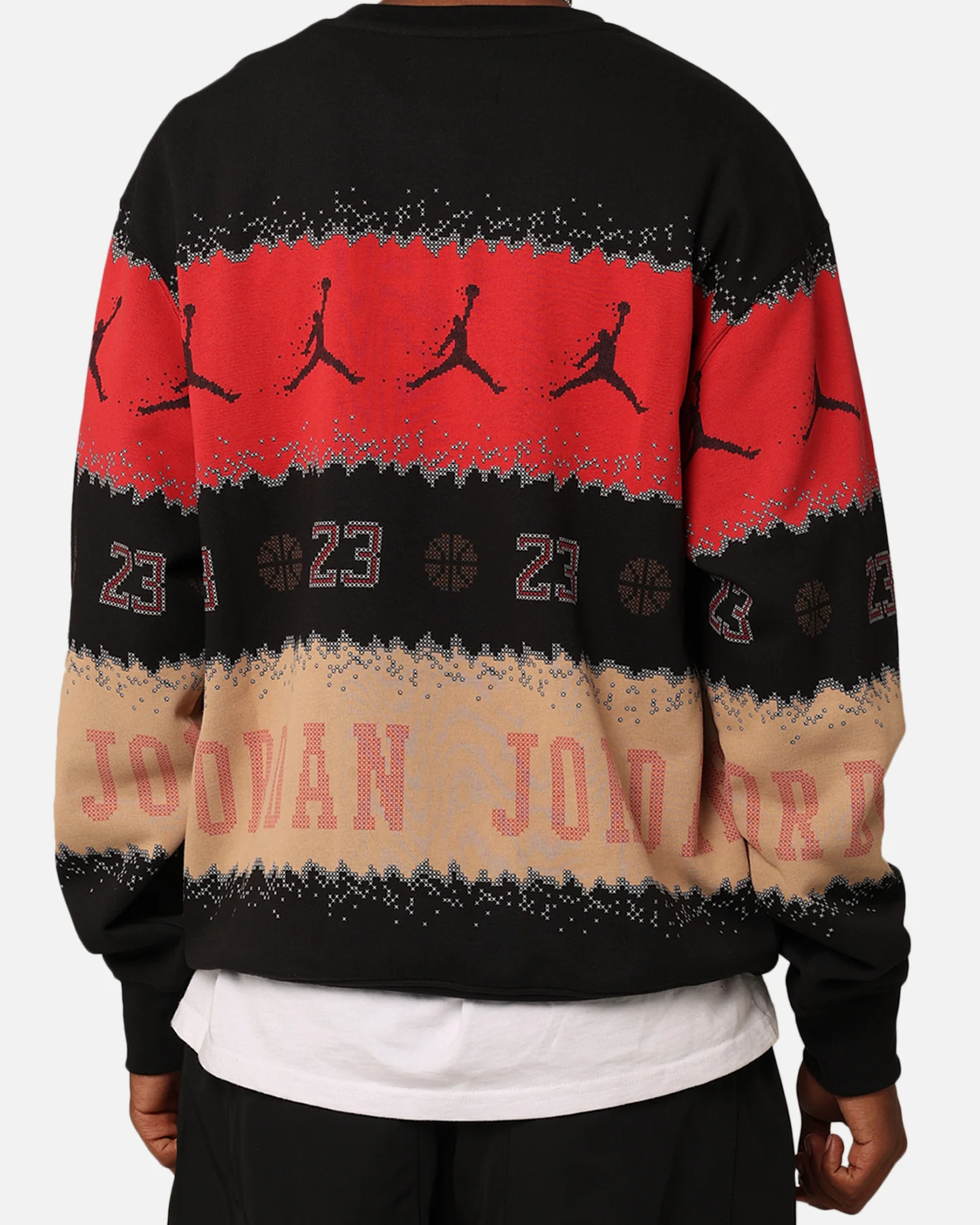 Jordan Essentials Holiday Fleece Crewneck Gym Red/Black - Image 4