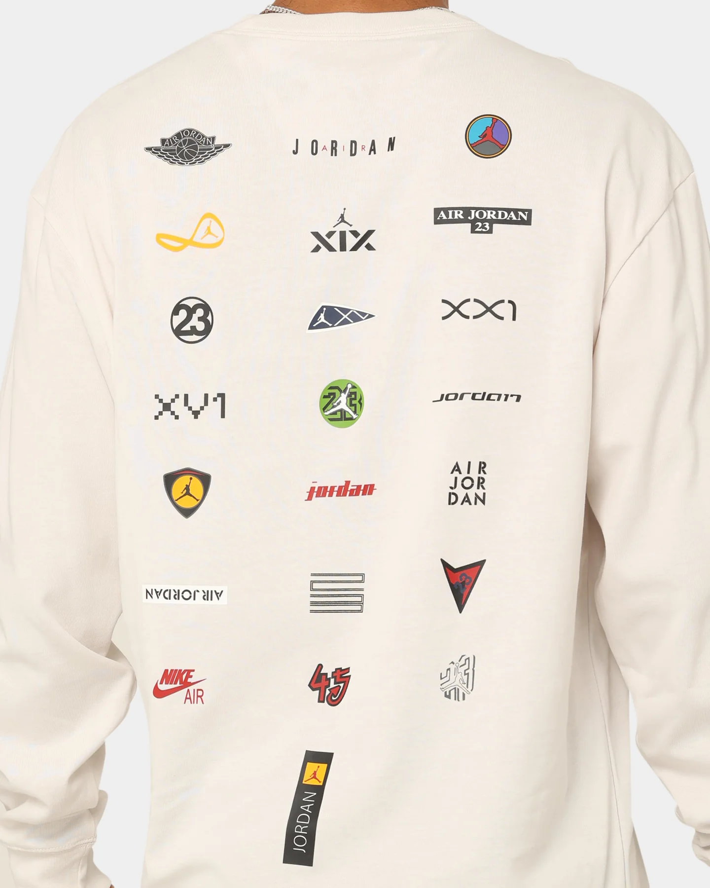 Jordan Flight Heritage 85 Graphic Crewneck Phantom - Image 5