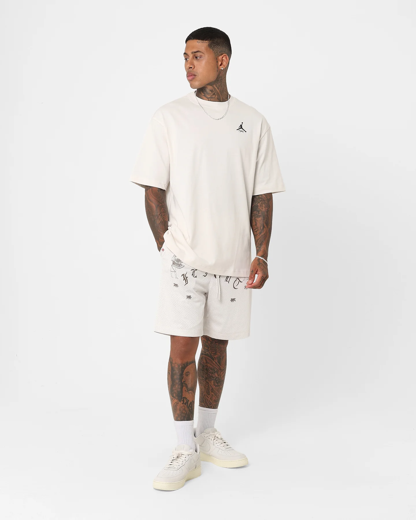 Jordan Flight Heritage 85 Graphic T-Shirt Phantom/Desert/Black - Image 8