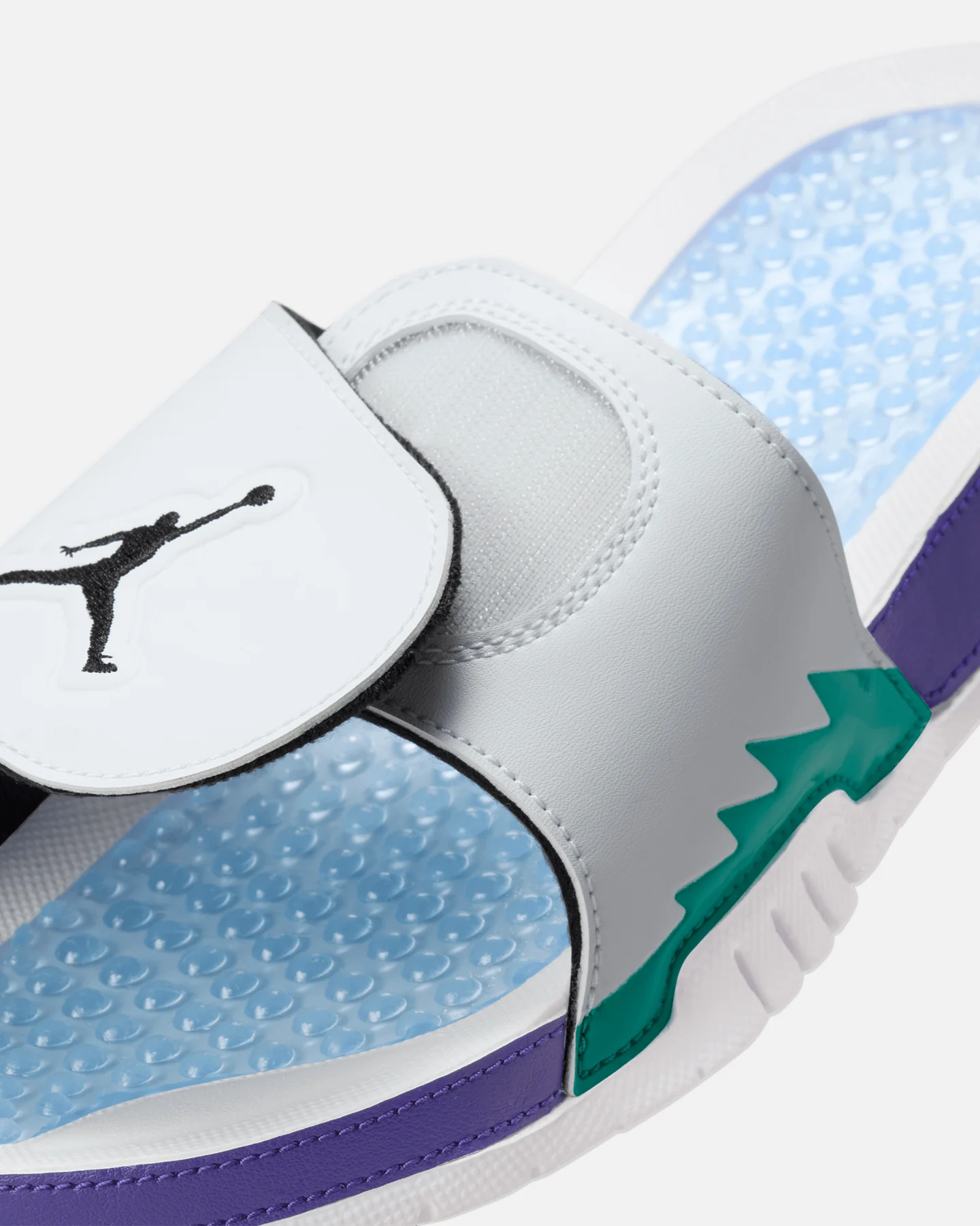 Jordan Hydro V Retro Slides White/Black - Image 5