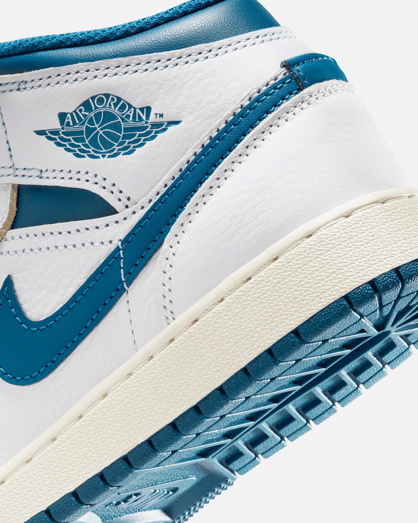 Jordan Kid's Air Jordan 1 Mid SE (GS) White/Industrial Blue - Image 8