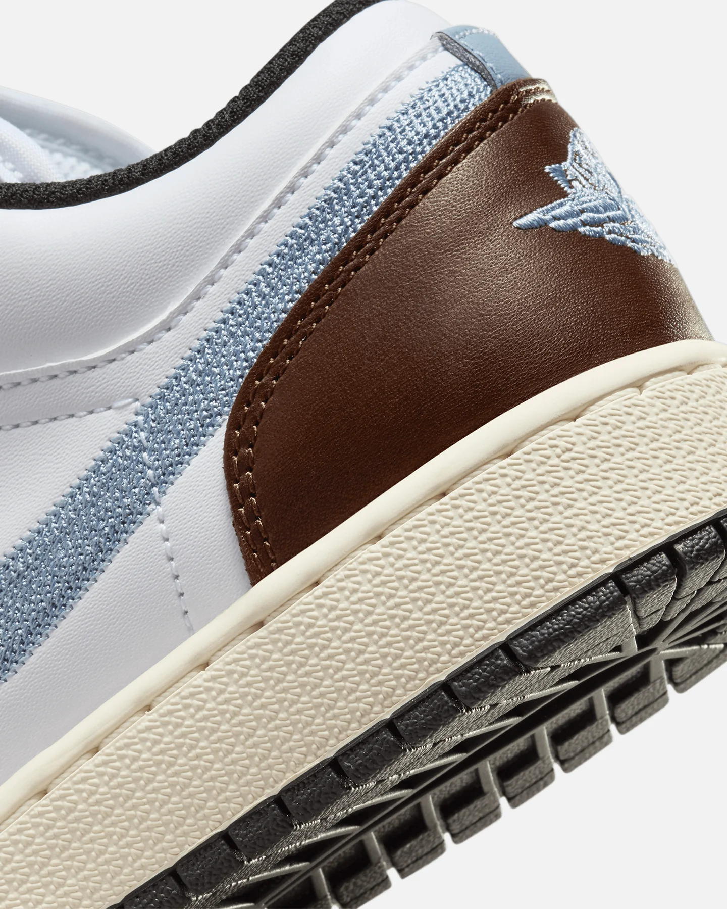 Jordan Kids' Air Jordan 1 Low SE (GS) White/Blue Grey - Image 8