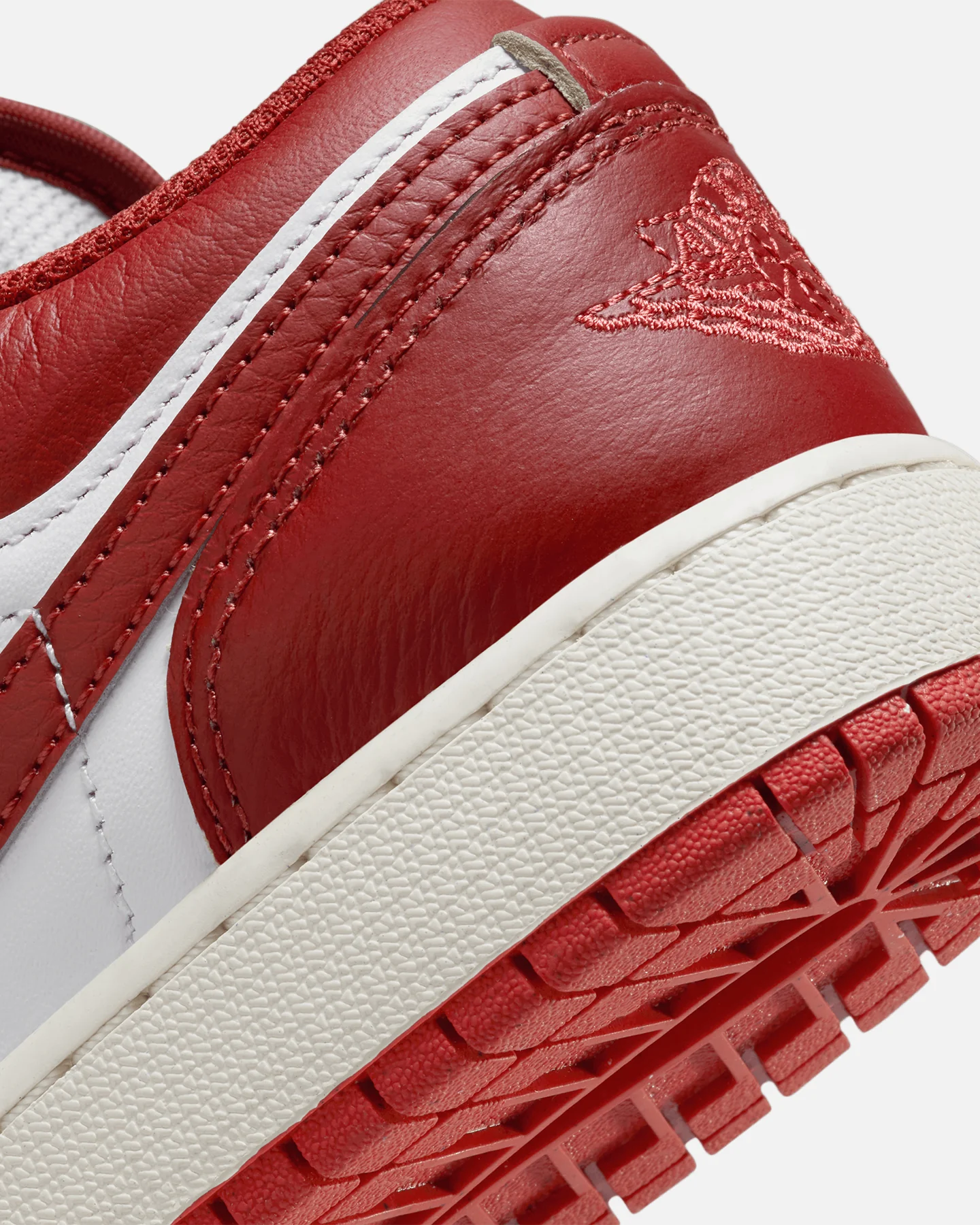 Jordan Kids' Air Jordan 1 Low SE (GS) White/Dune Red - Image 8