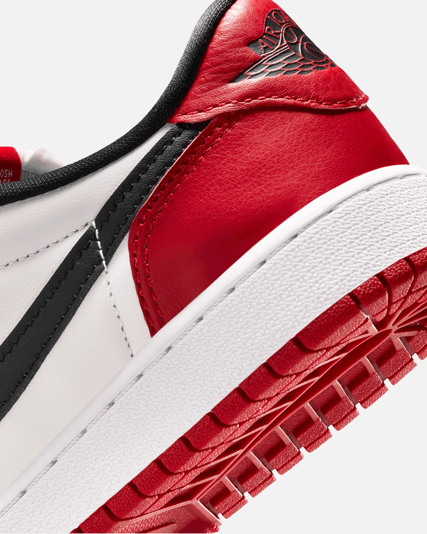 Jordan Kids' Air Jordan 1 Retro Low "Chicago" (GS) Red/Black - Image 8