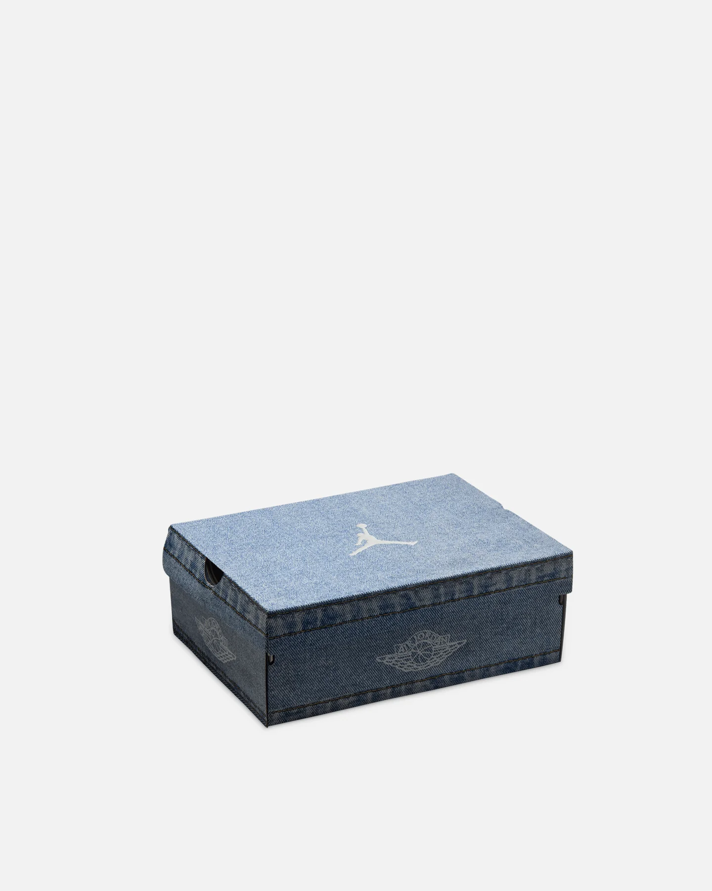 Jordan Women's Air Jordan 1 Mid SE "Denim" Blue/Gum - Image 9