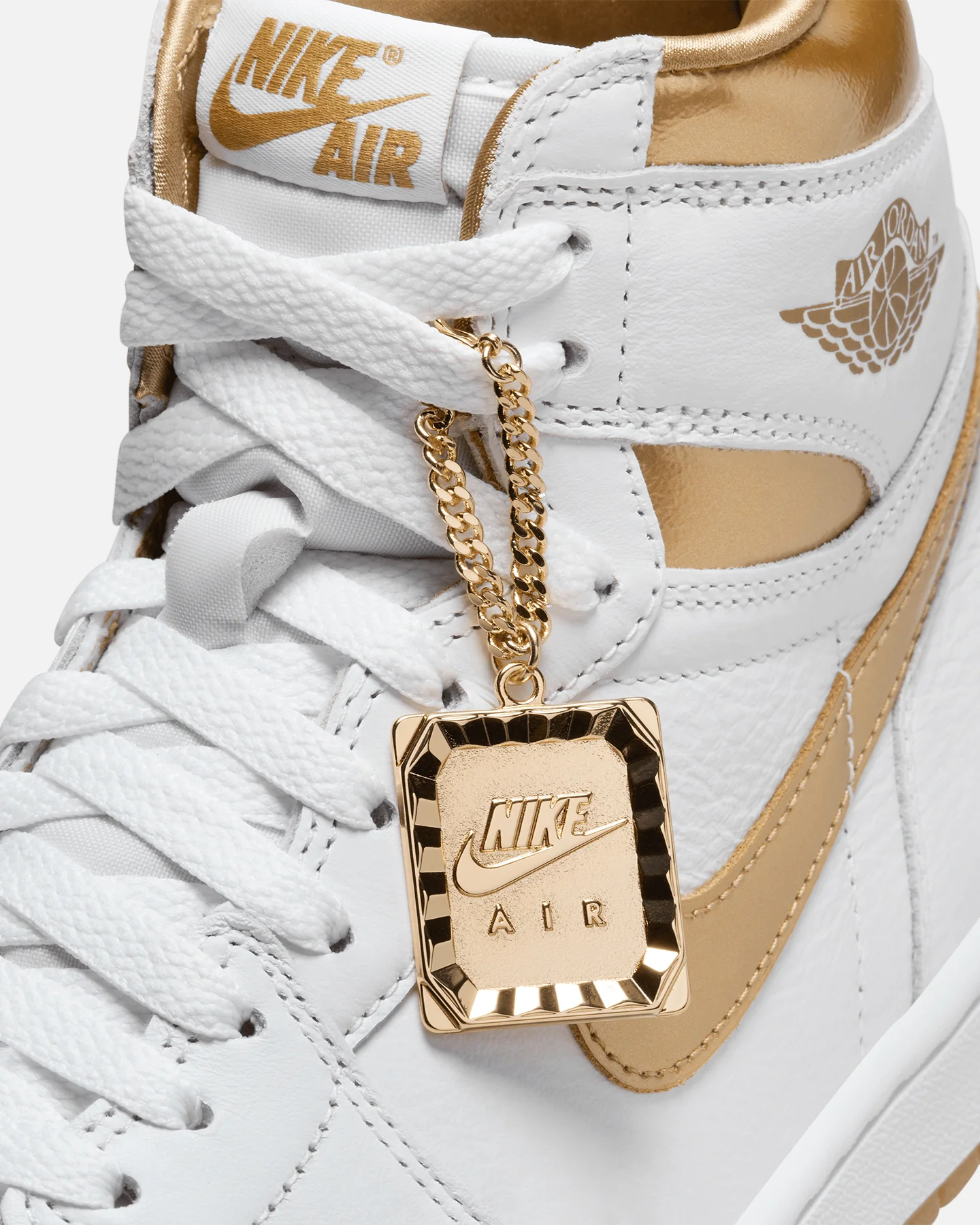 Jordan Women's Air Jordan 1 Retro High OG White/Metallic - Image 9