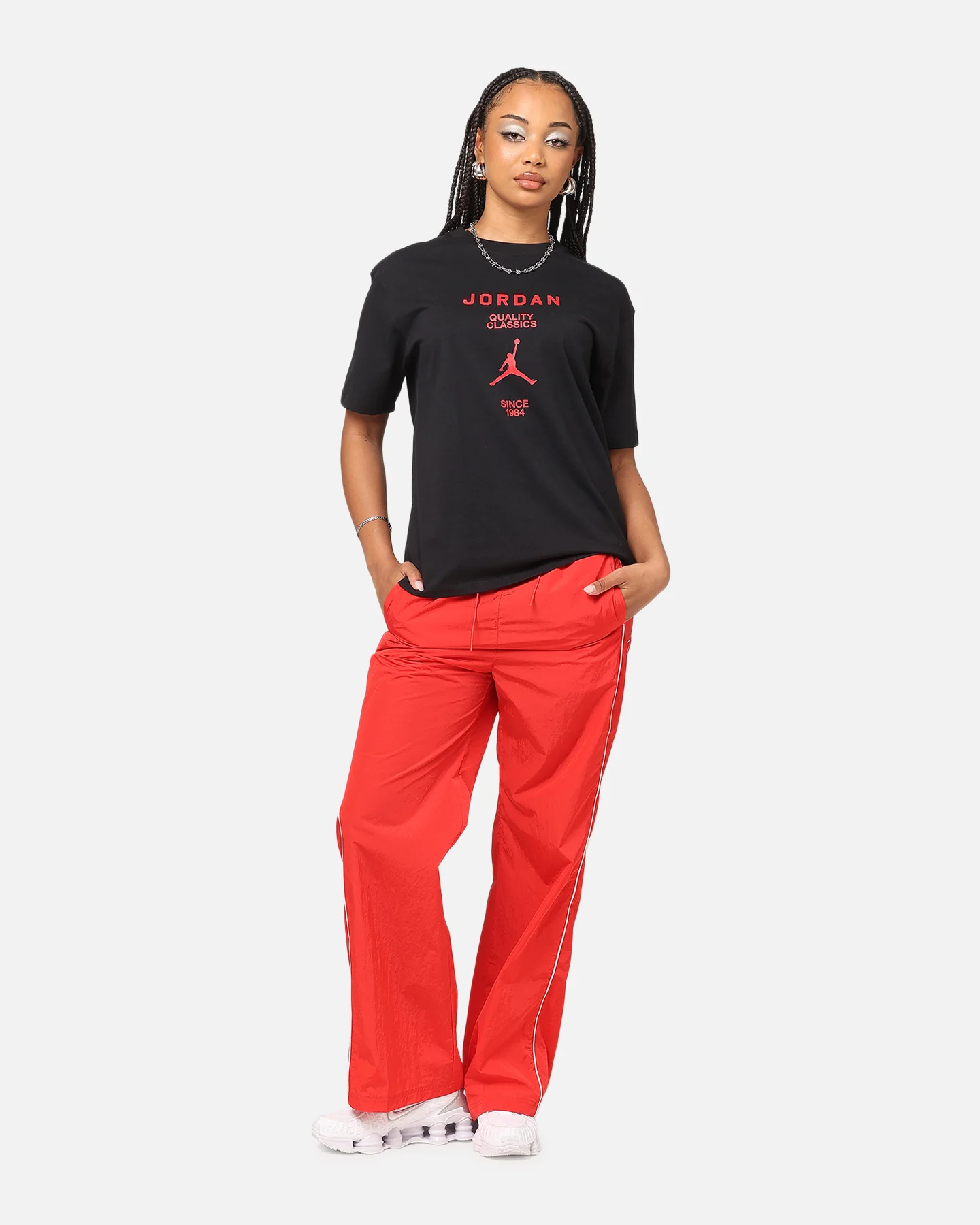 Jordan Women's Graphic Girlfriend T-Shirt Black/Gym Red - Image 2
