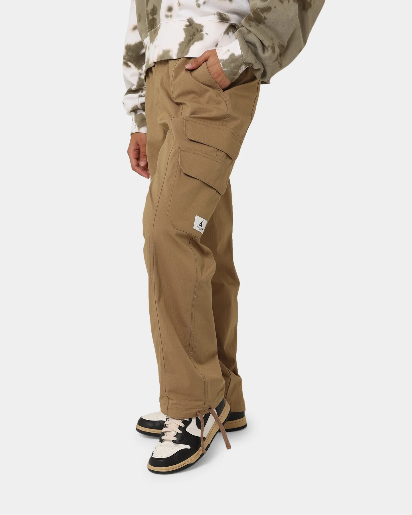 Jordan Women's Jordan Flight Chicago Pants Dark Driftwood - Image 6