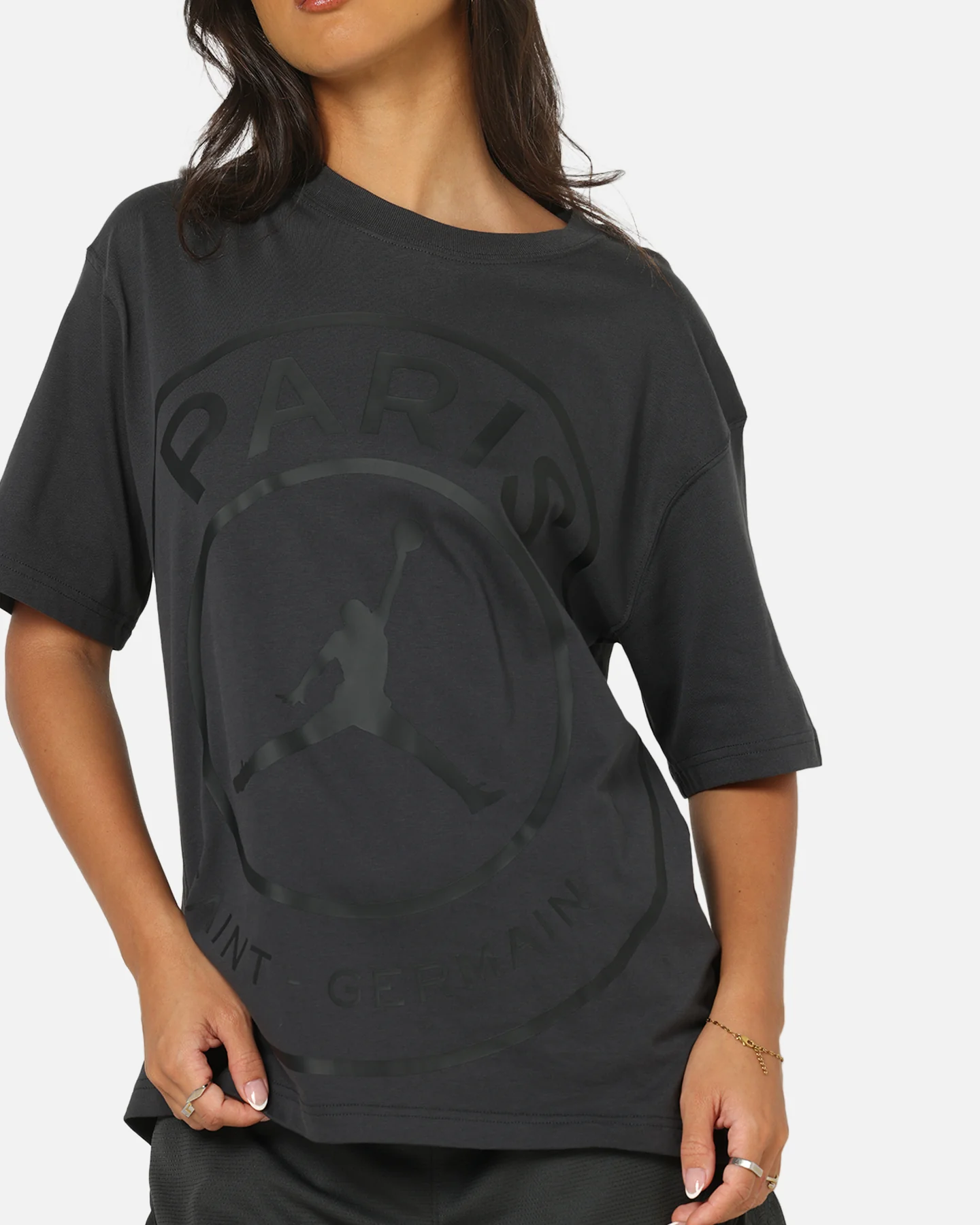 Jordan Women's Paris Saint-Germain Crest Graphic T-Shirt Anthracite/Off White - Image 6