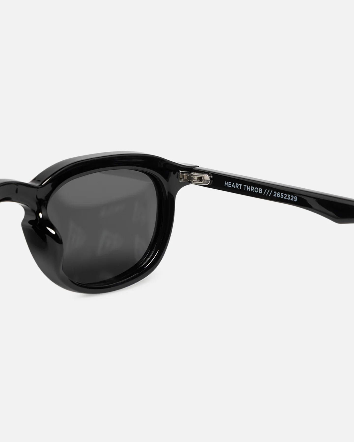 Le Specs Heart Throb Sunglasses Black/Smoke - Image 6