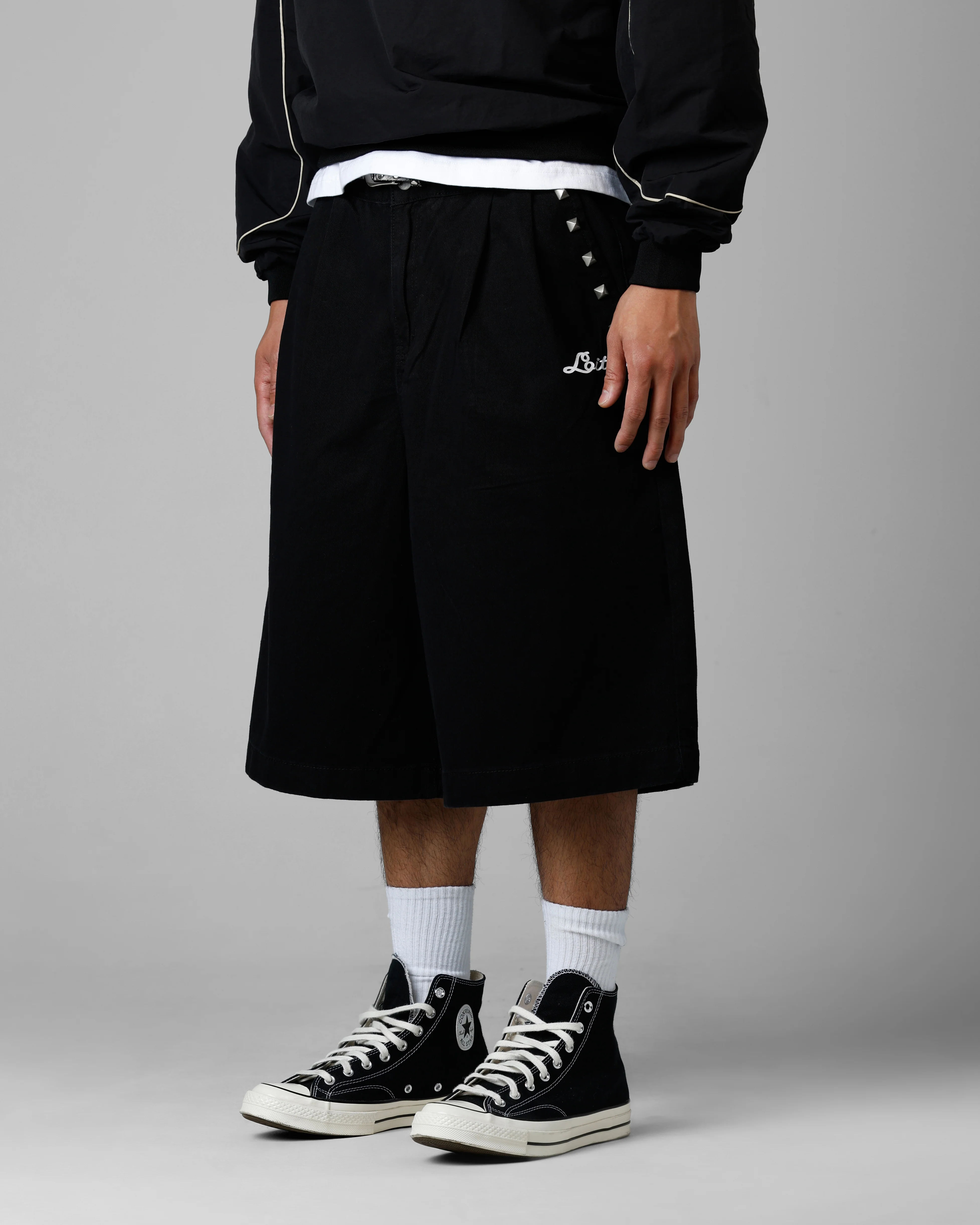 Loiter 3 Quarter Shorts Black - Image 5