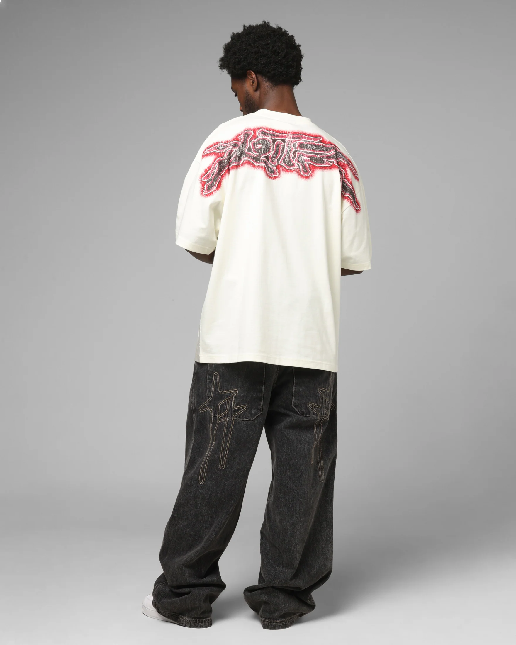 Loiter Airbrush Panther T-Shirt White - Image 4