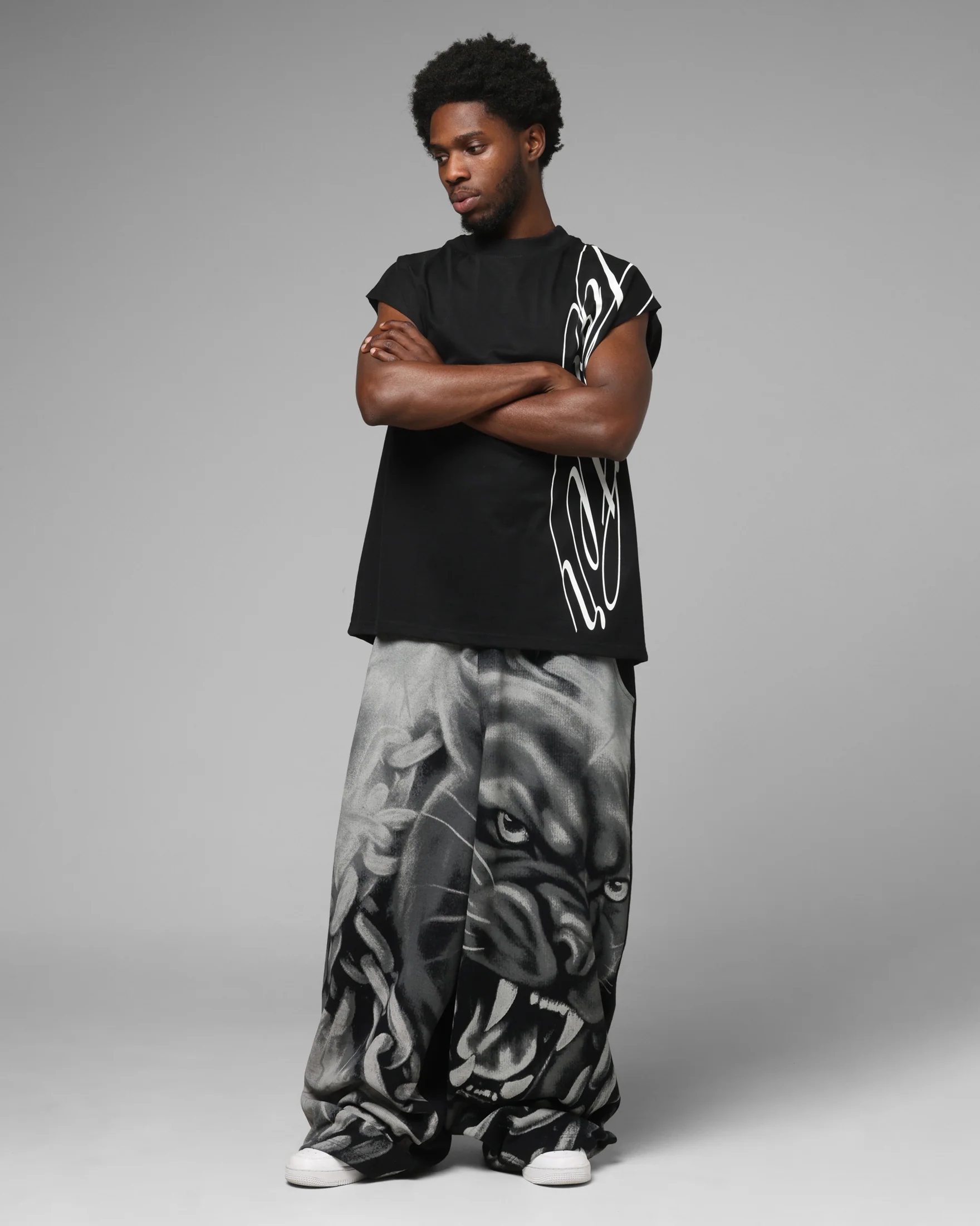 Loiter Airbrush Sweatpants Black - Image 2