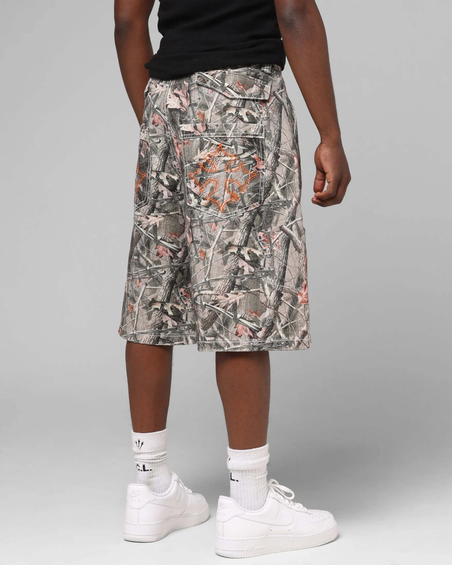 Loiter Biker Jorts Real Tree Camo - Image 3