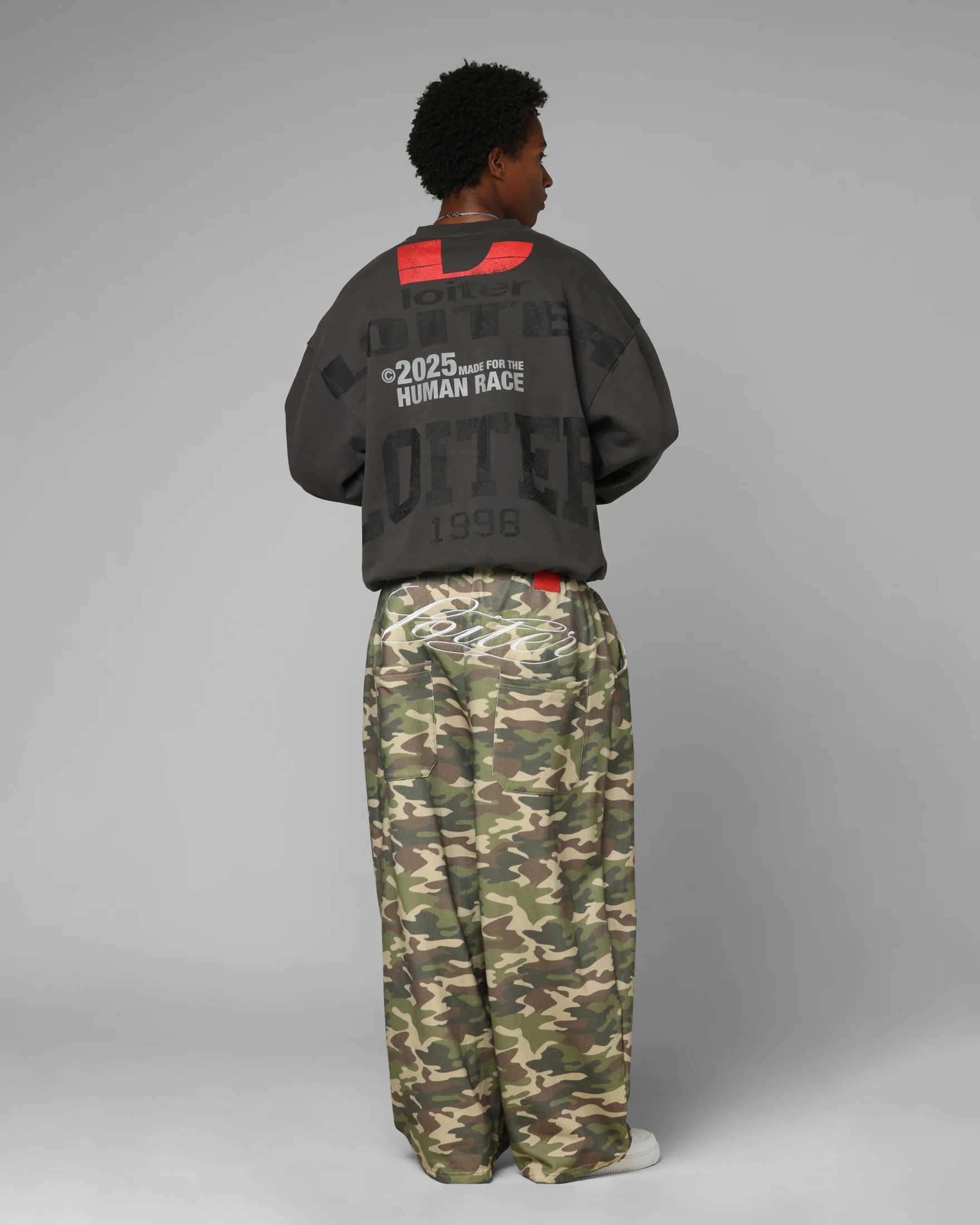 Loiter Champ Crewneck Black - Image 4