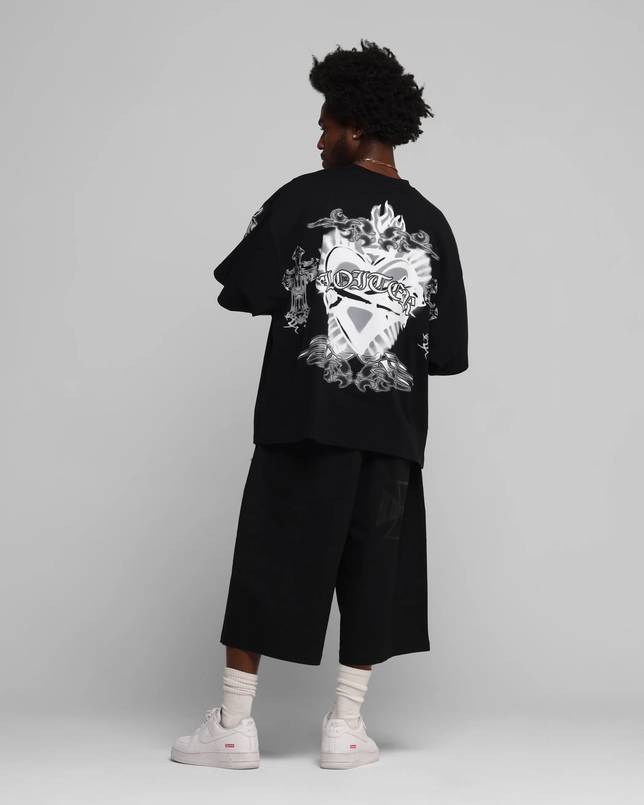 Loiter Hearts T-Shirt Black - Image 4