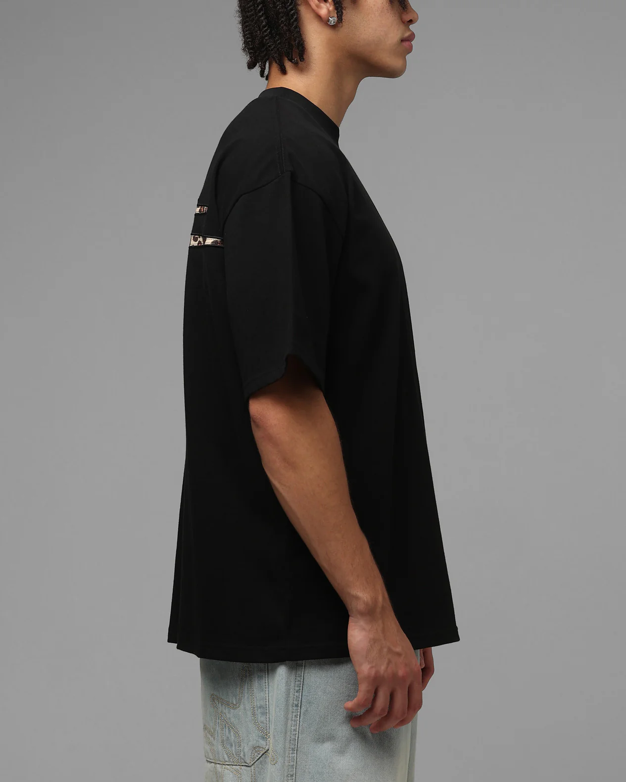 Loiter Hybrid Patch T-Shirt Black - Image 5