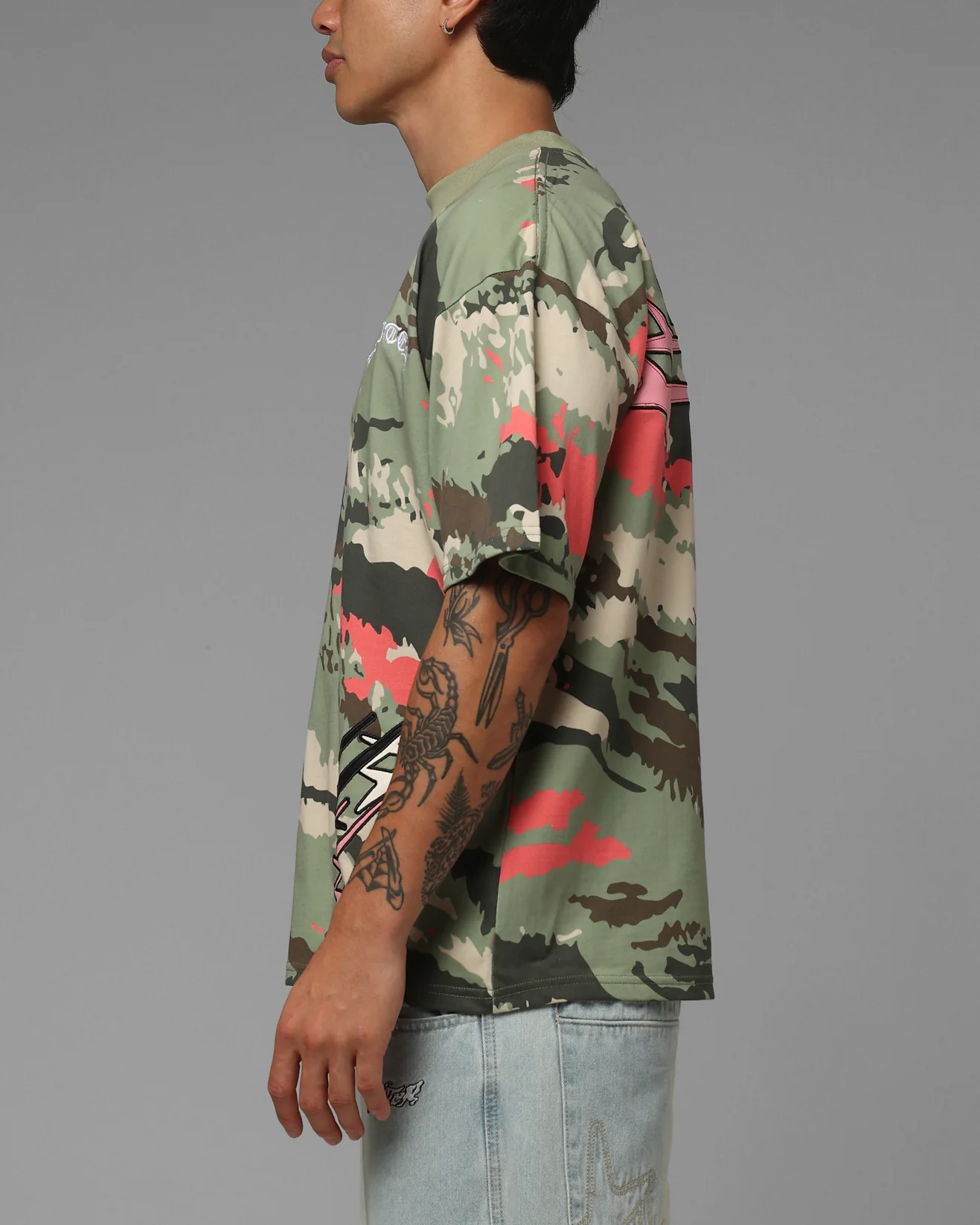 Loiter Hybrid Patch T-Shirt Camo - Image 6