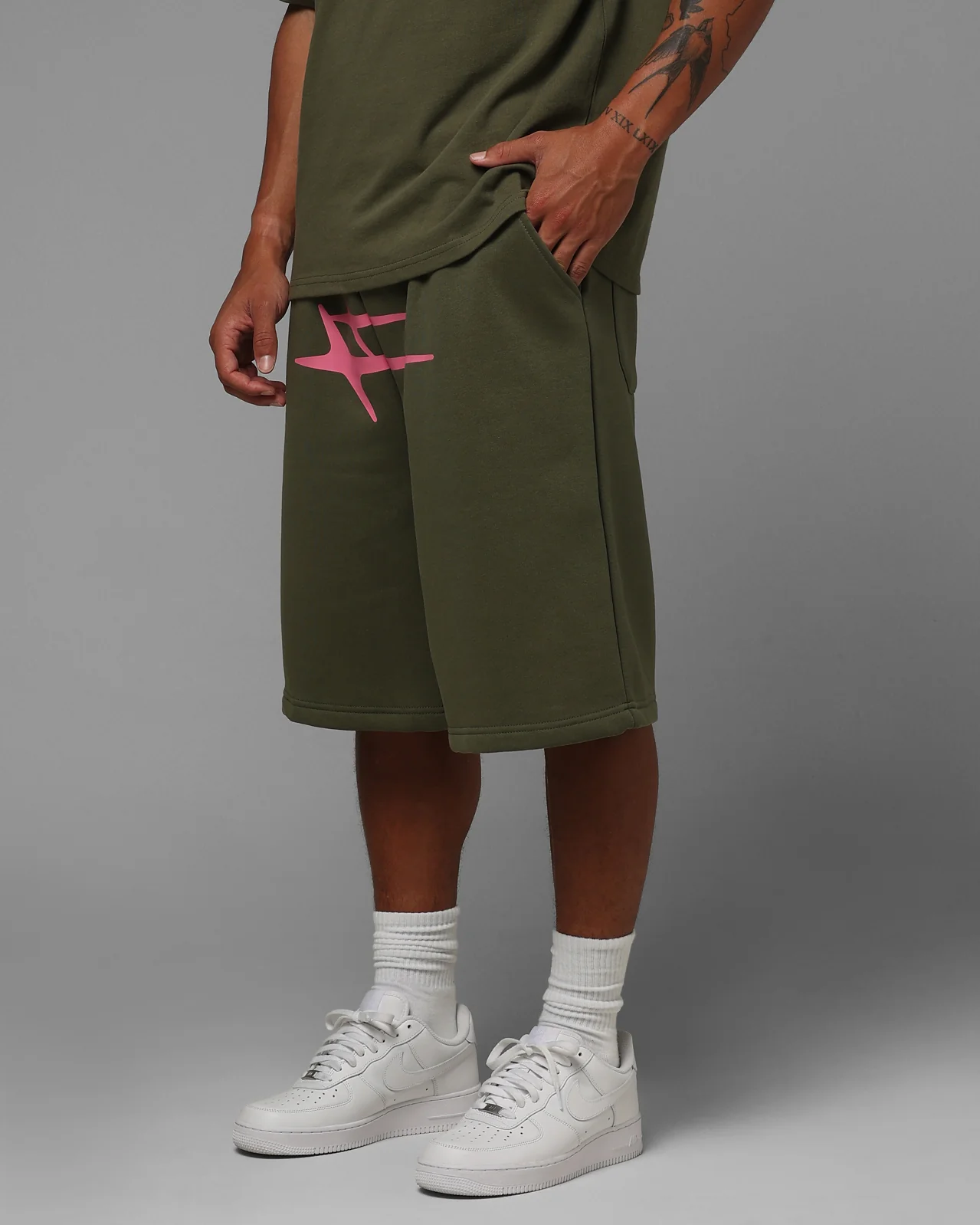 Loiter Hybrid Premium Shorts Olive/Pink - Image 6