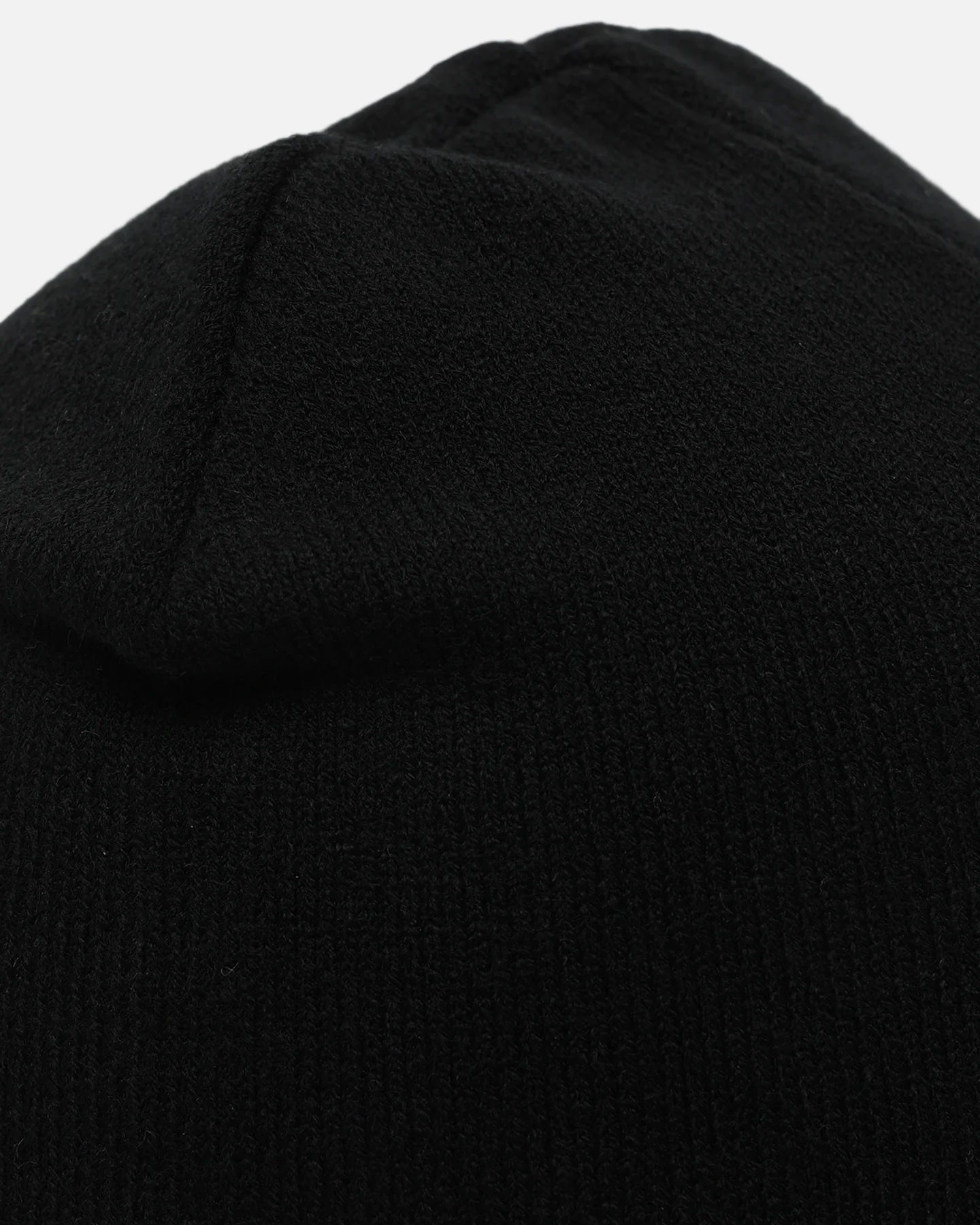 Loiter Hybrid Skull Knit Beanie Black - Image 6