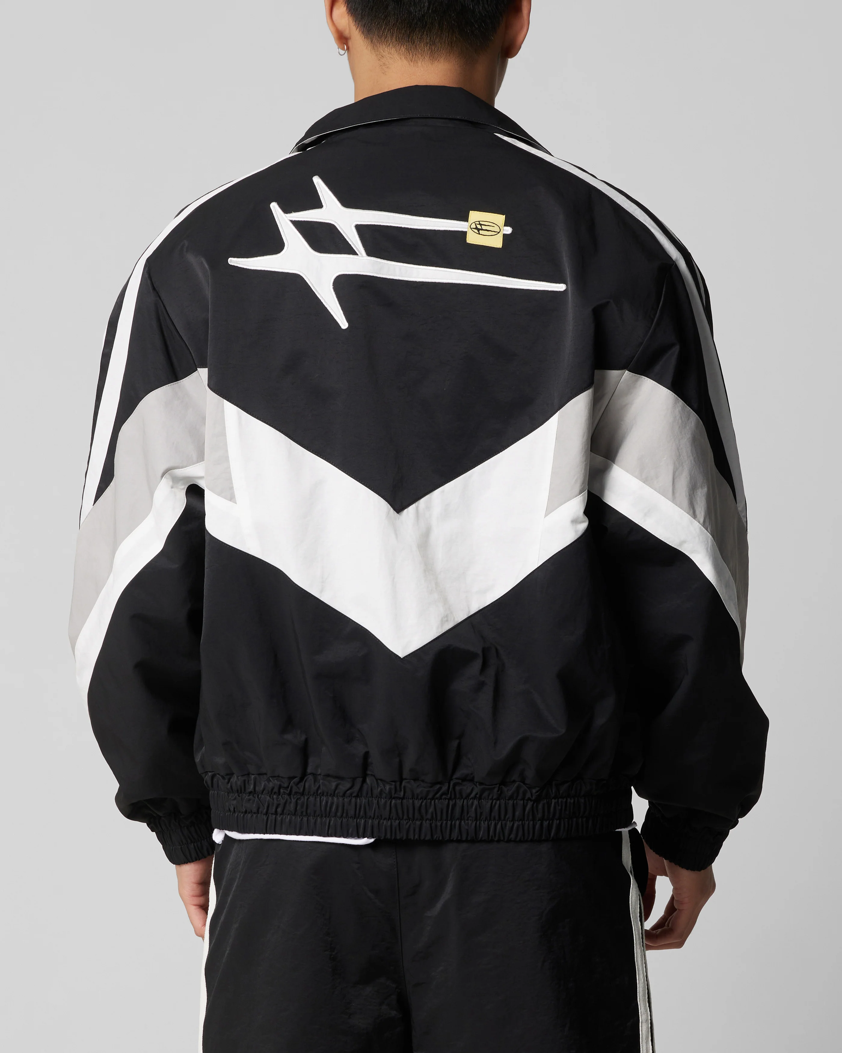 Loiter Hybrid Track Jacket Black/Grey - Image 2