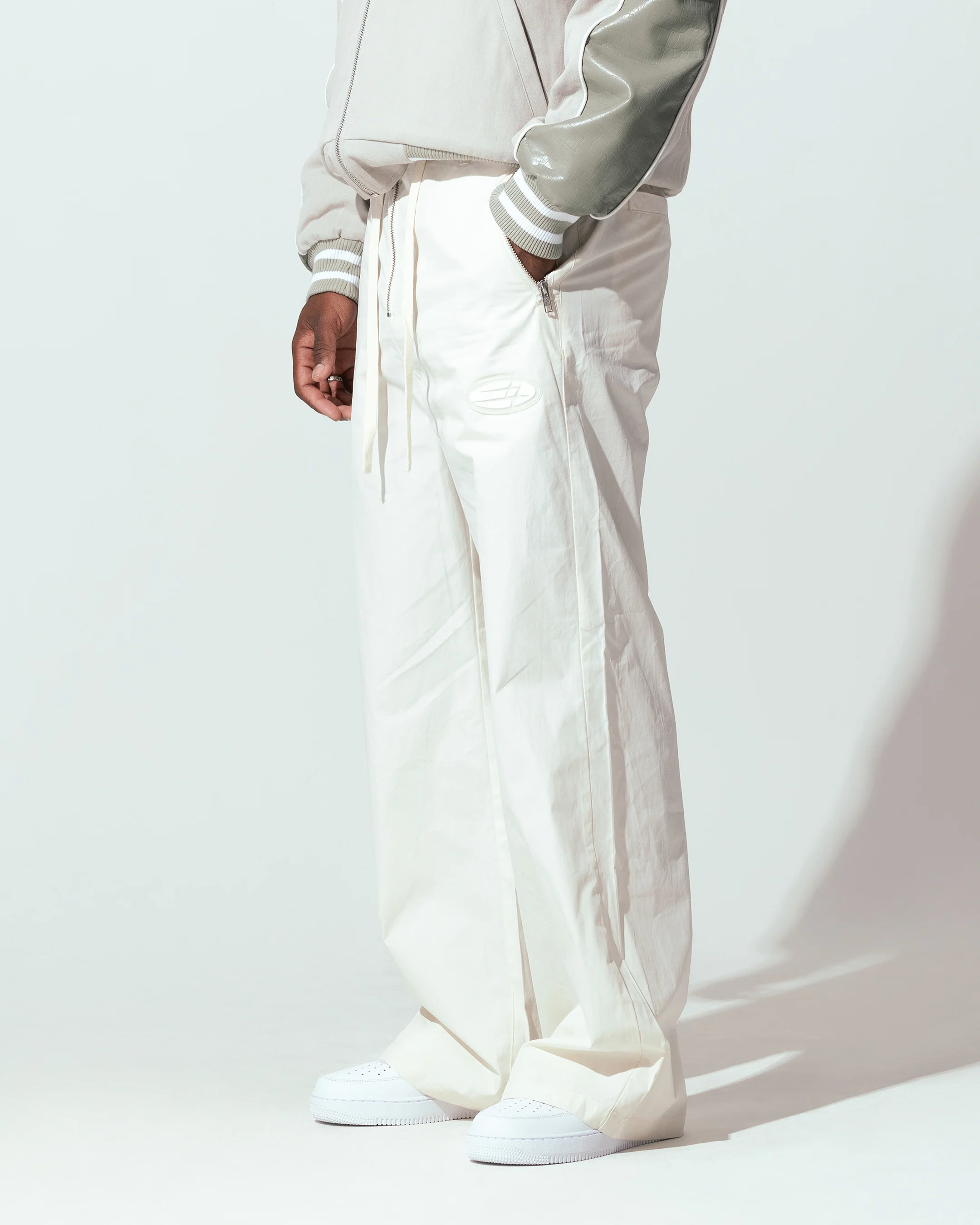 Loiter Shadow Pants Off White - Image 6