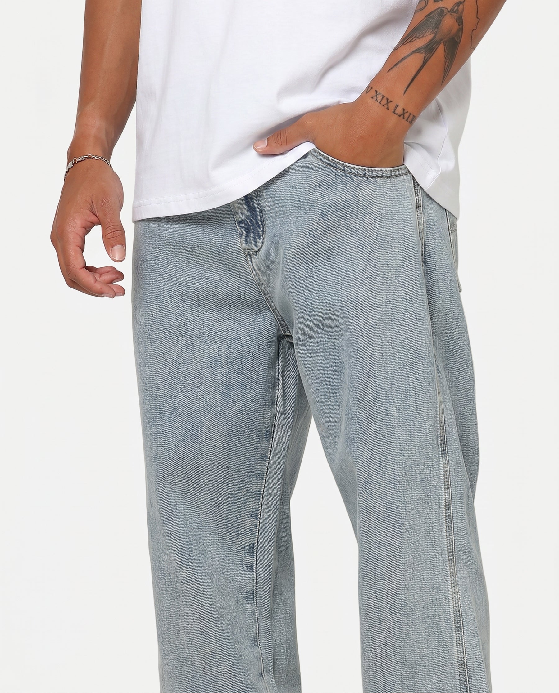 Worship Lounger Jeans Worship Worn Blue - Image 4
