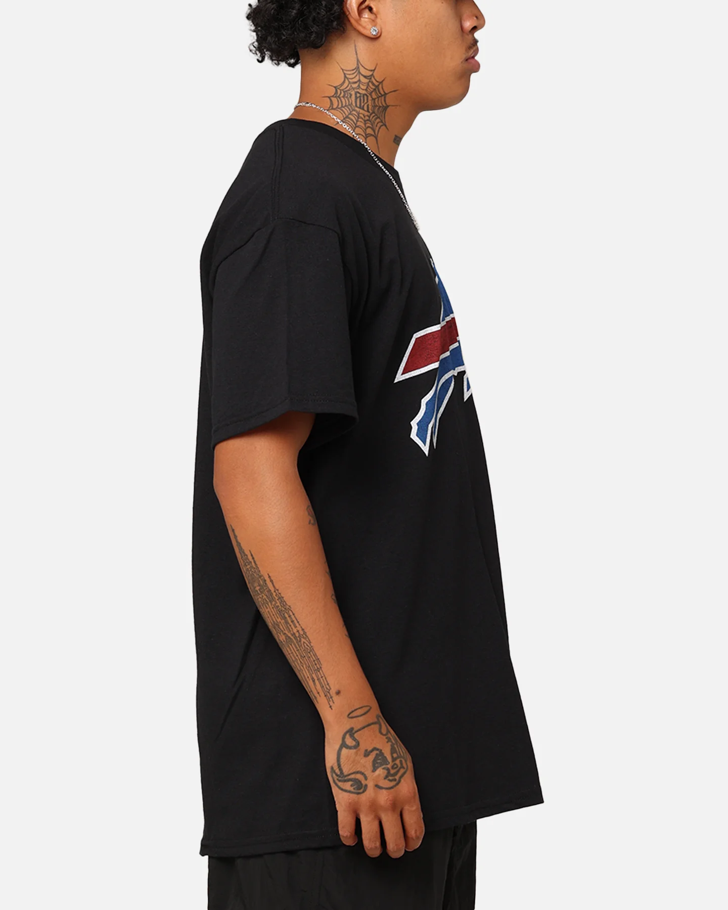 Majestic Athletic Buffalo Bills Team Crest T-Shirt Black - Image 4
