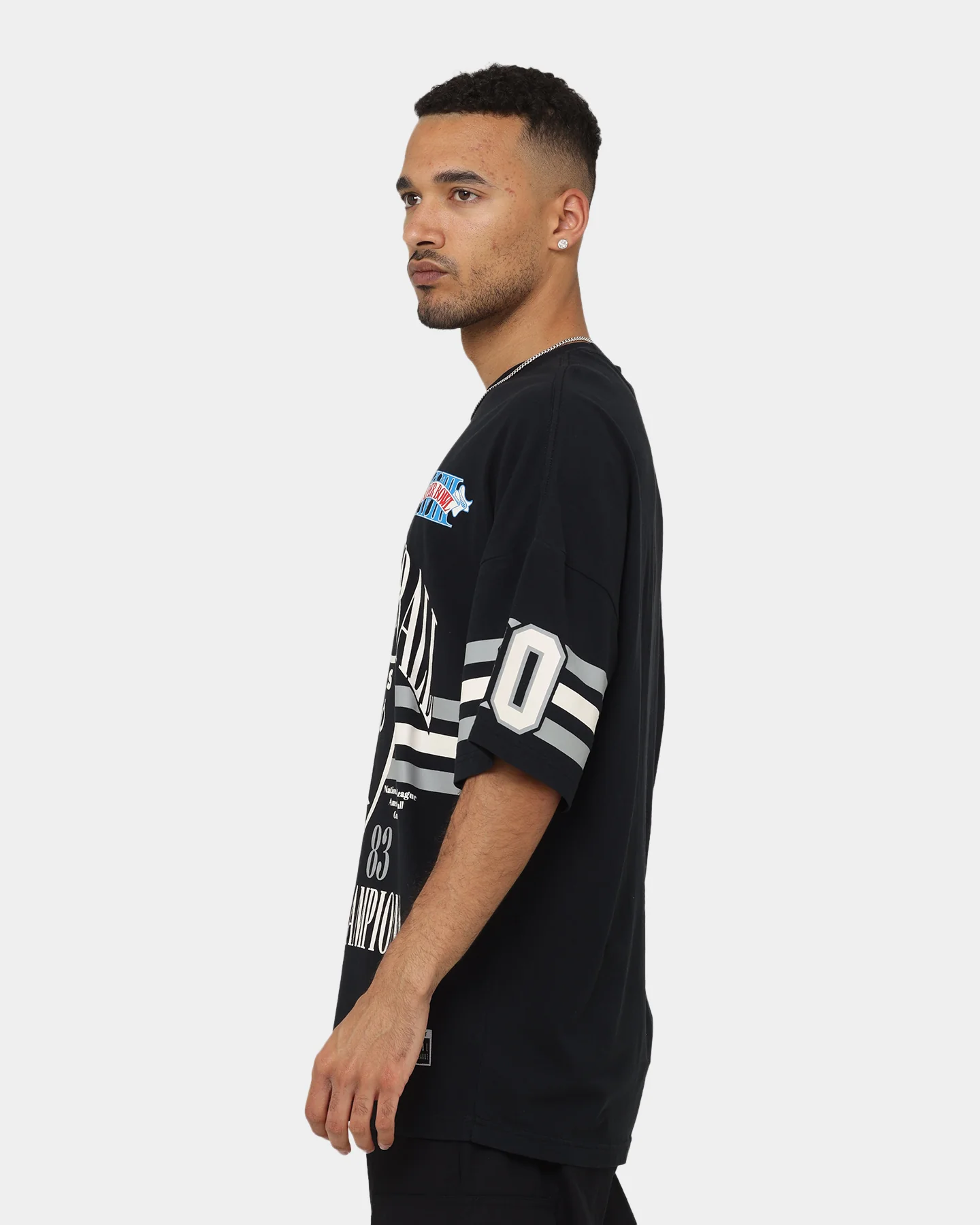 Majestic Athletic Las Vegas Raiders Champion Arch Stripe Oversized T-Shirt Faded Black - Image 6