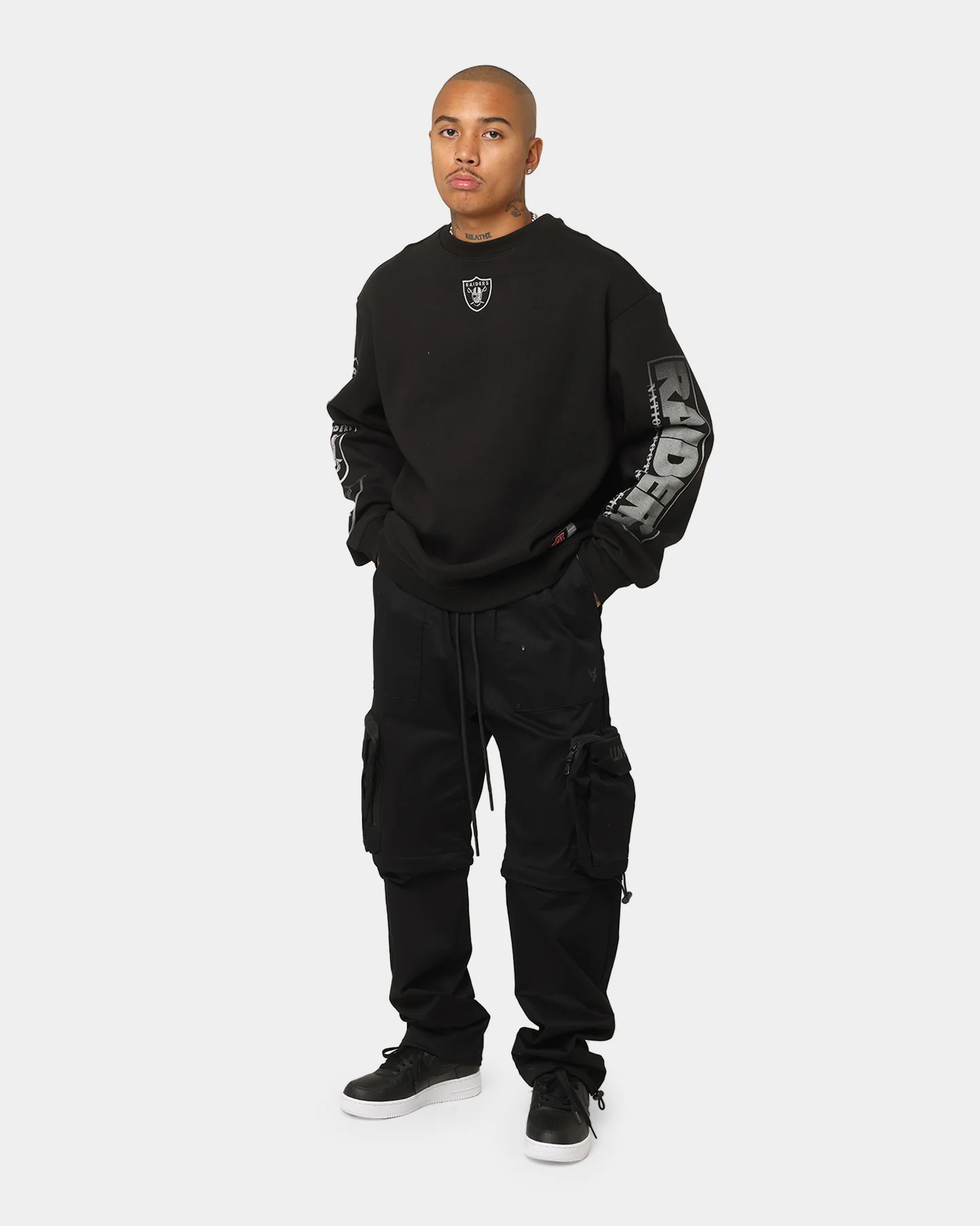 Majestic Athletic Las Vegas Raiders Graphic Fade Crewneck Faded Black - Image 2
