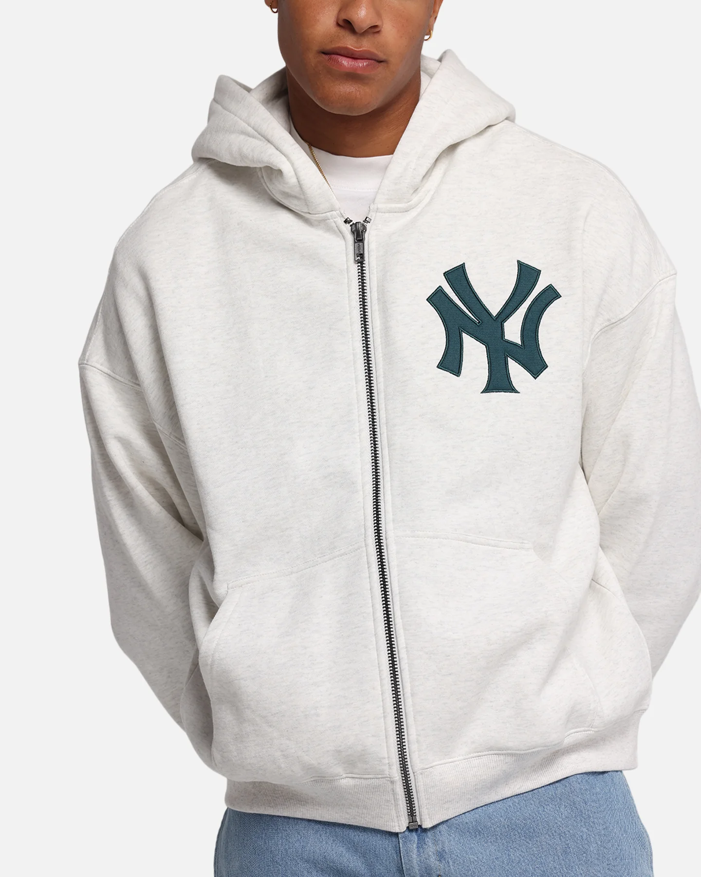 Majestic Athletic New York Yankees Arch FZ Boxy Hoodie White Marle - Image 7