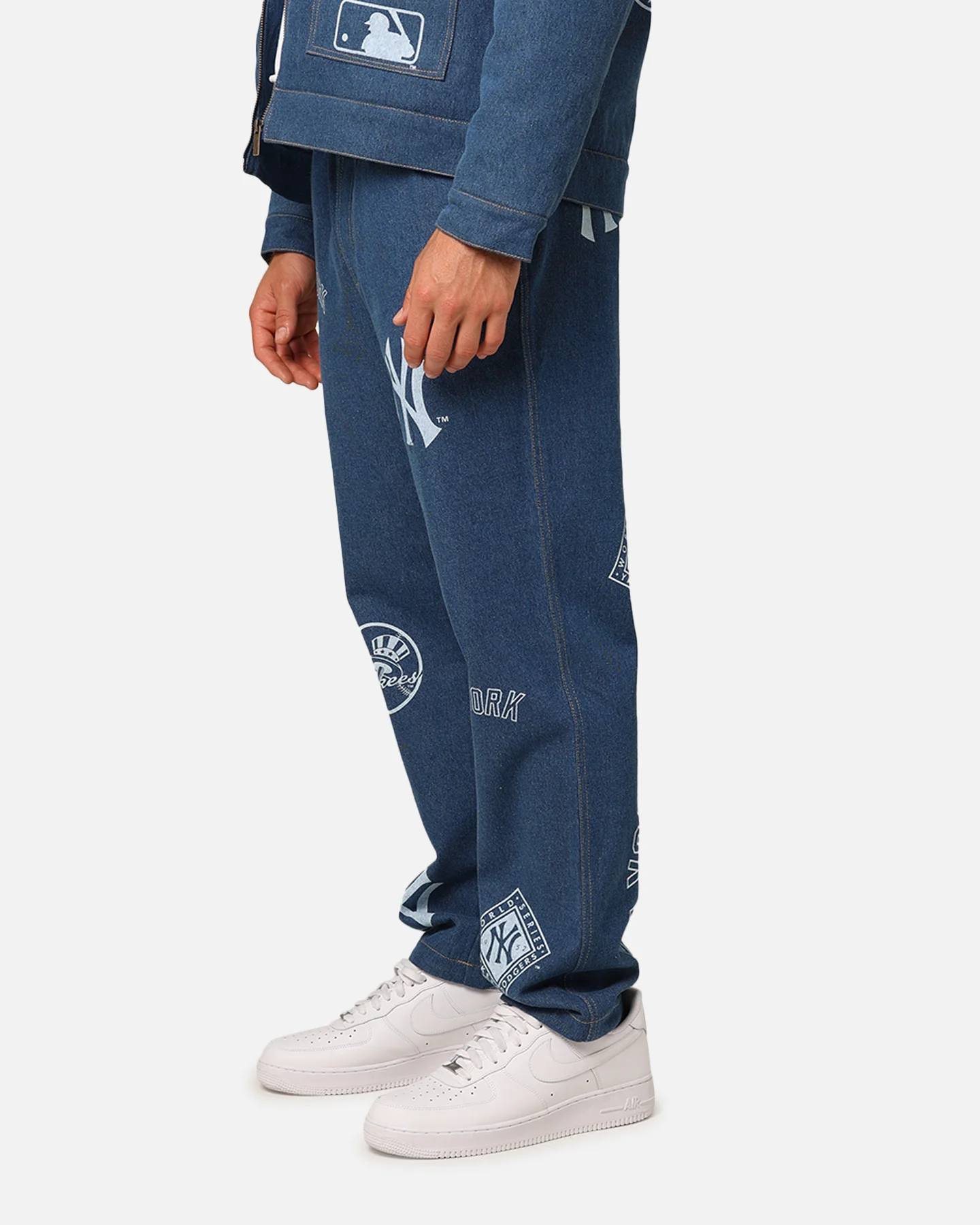 Majestic Athletic New York Yankees Etched Denim Jeans Washed Blue Denim - Image 6