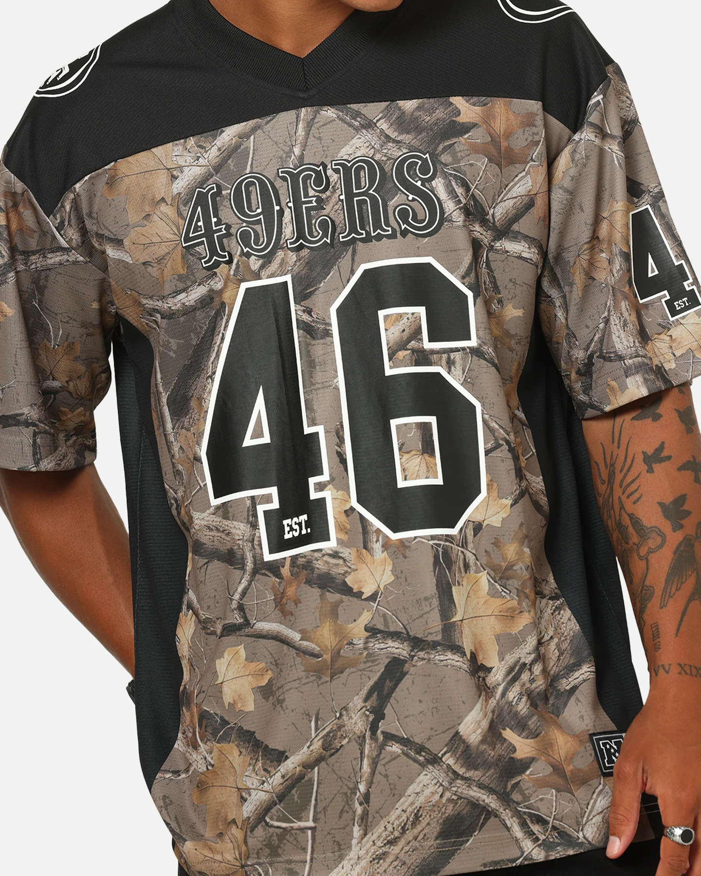 Majestic Athletic San Francisco 49ers Mesh Oversized T-Shirt Khaki Forest Camo - Image 6