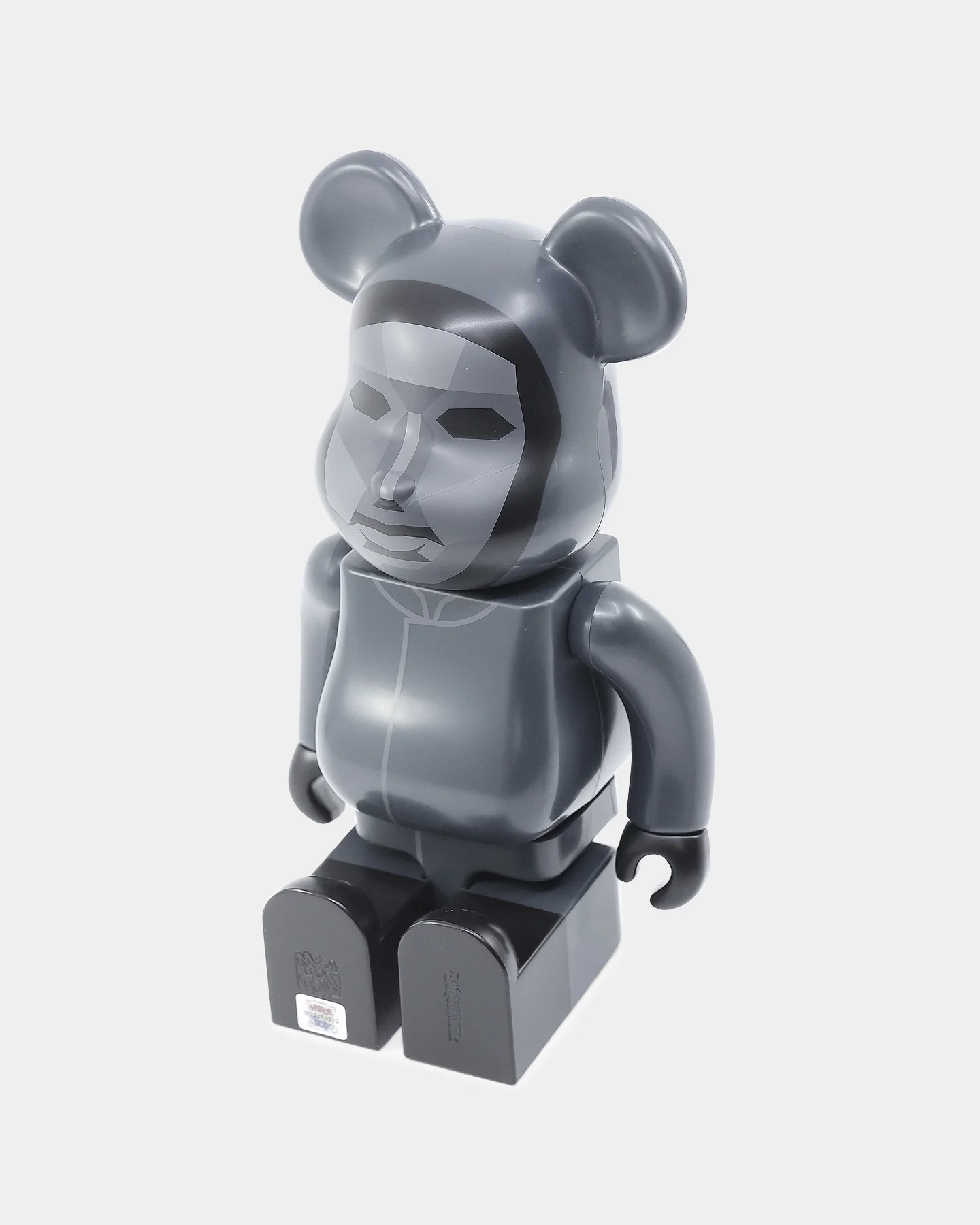 Medicom Toy Be@rbrick X Squid Games Frontman 100% & 400% Figure Set Multi-Coloured - Image 6