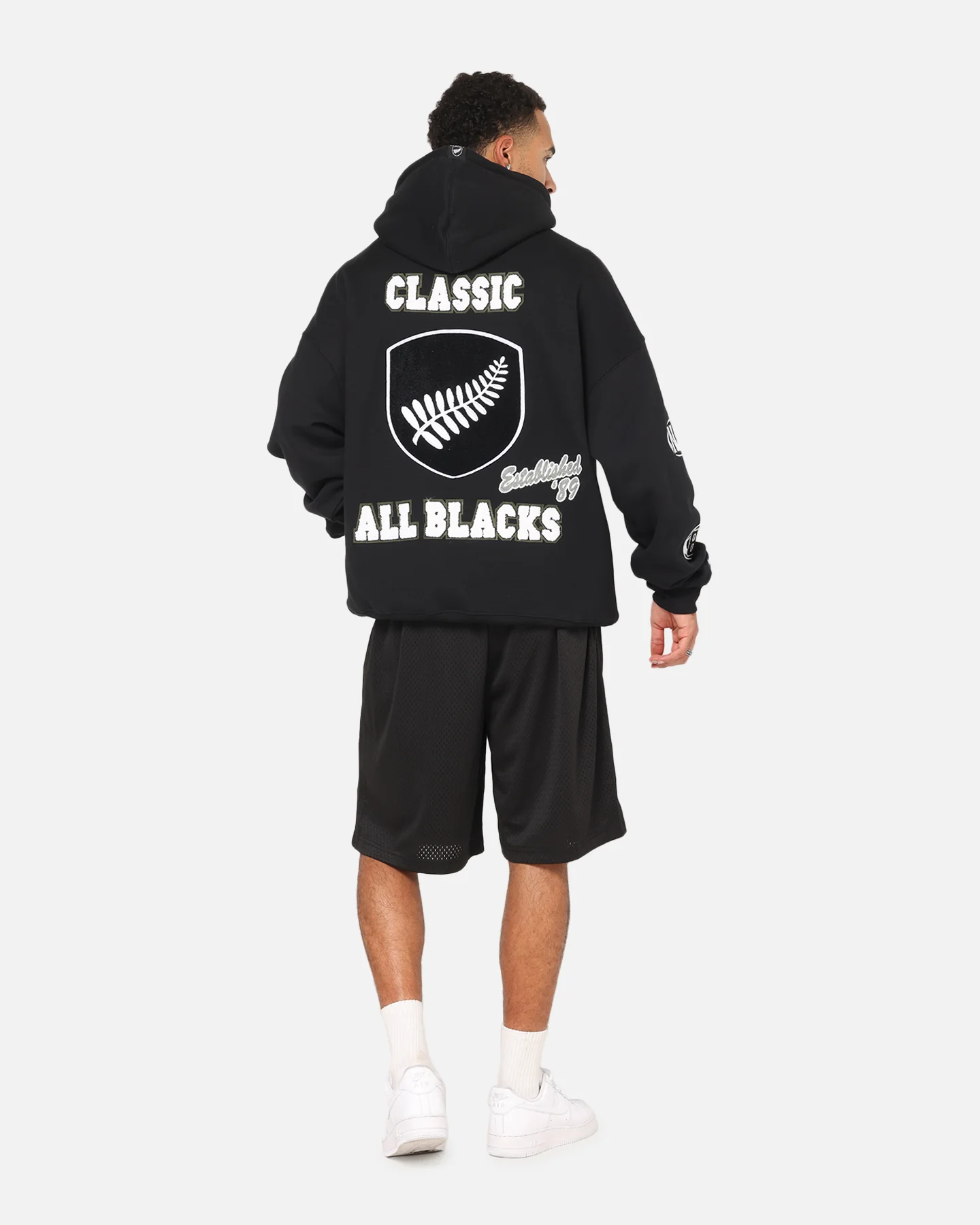 Mitchell & Ness All Blacks Rugby Union Cab Inaugural Hoodie Solid Black - Image 3
