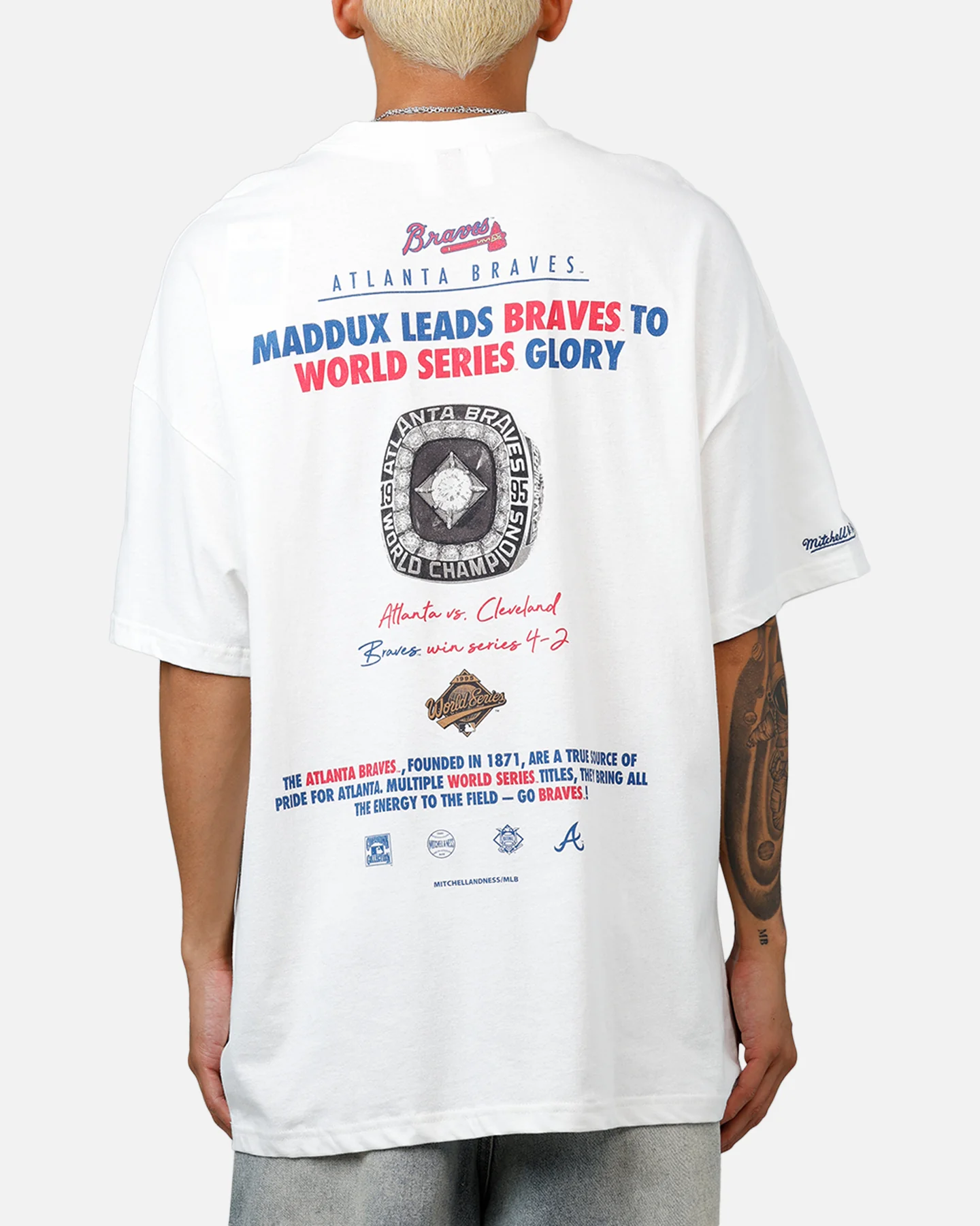 Mitchell & Ness Atlanta Braves Gregory "Mad Dog" Maddux Got Better T-Shirt Vintage White - Image 2