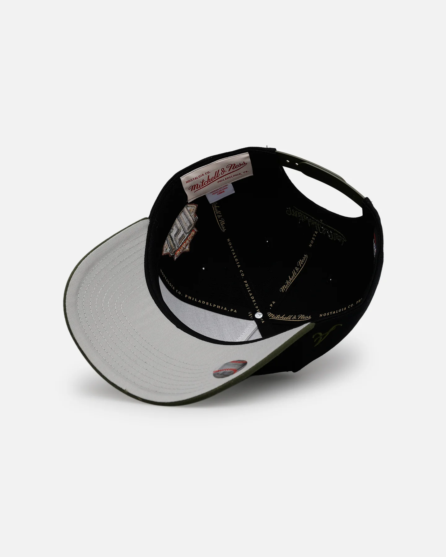 Mitchell & Ness Atlanta Braves 'Olive Cargos' Pro Pinch Snapback Olive/Black - Image 6