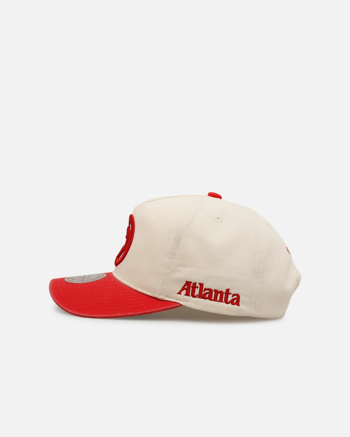 Mitchell & Ness Atlanta Hawks 'Washed Cotton' Deadstock Snapback Off White - Image 4