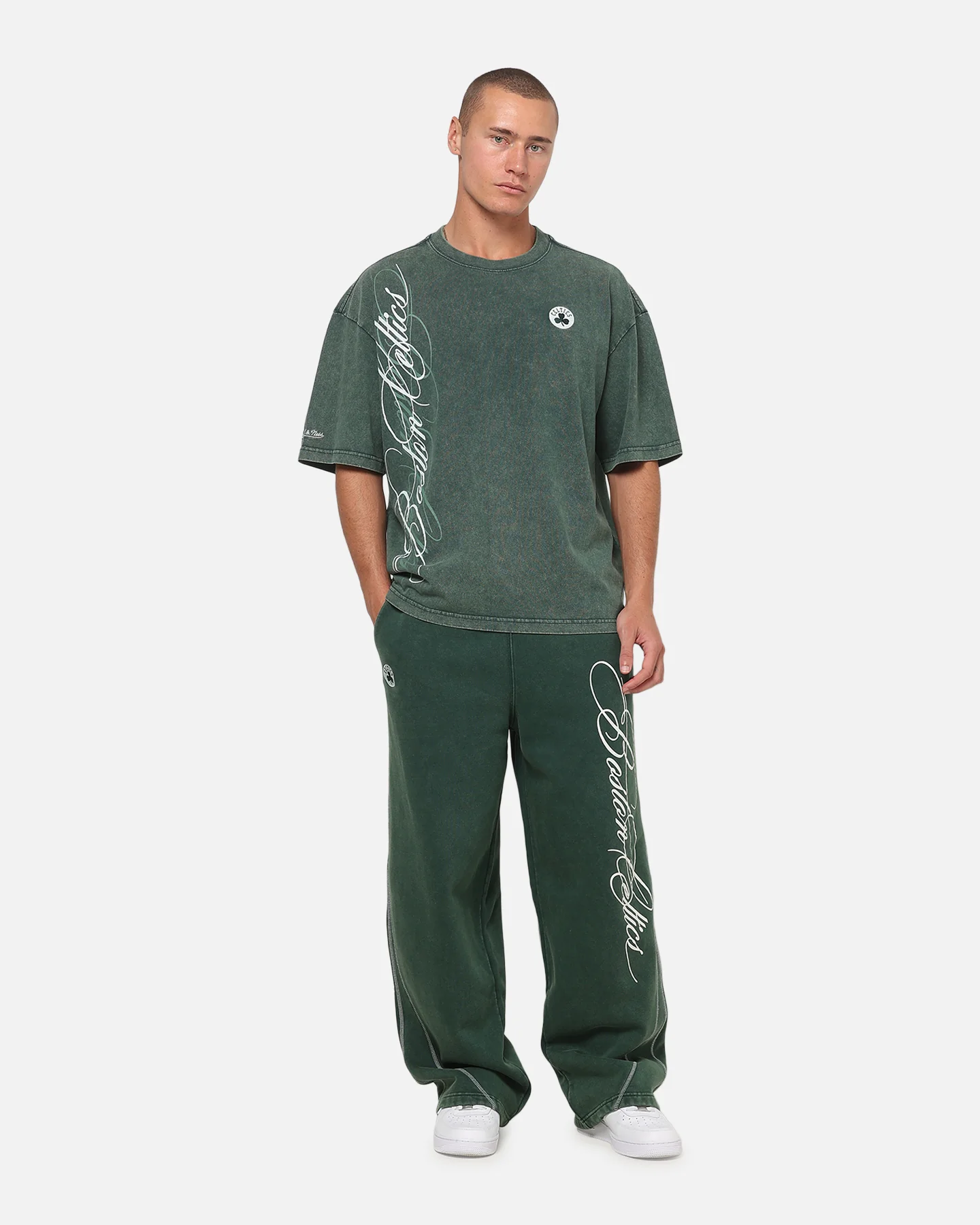 Mitchell & Ness Boston Celtics Star Script Boxy T-Shirt Pine Green - Image 2