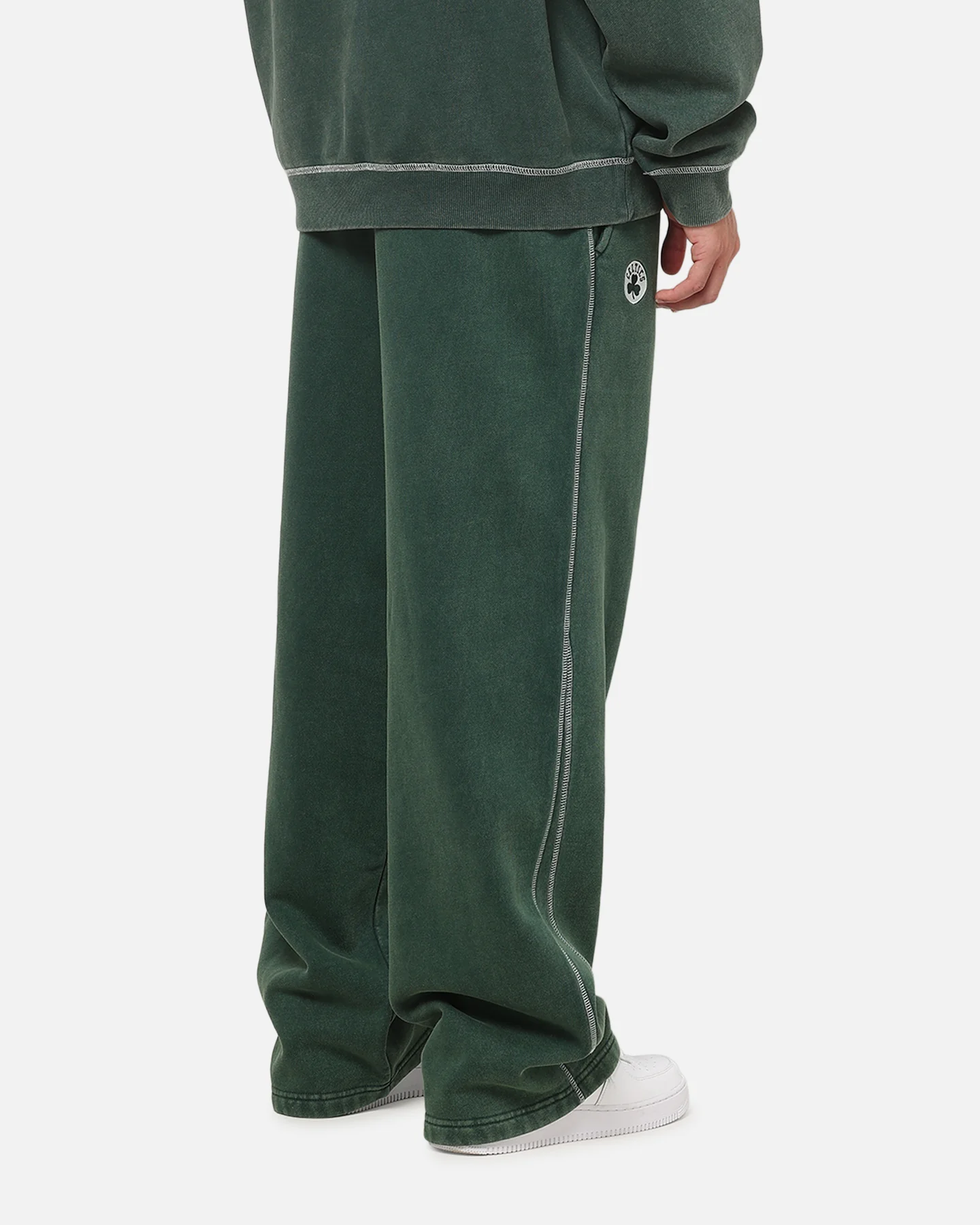 Mitchell & Ness Boston Celtics Star Script Relaxed Track Pants Pine Green - Image 5