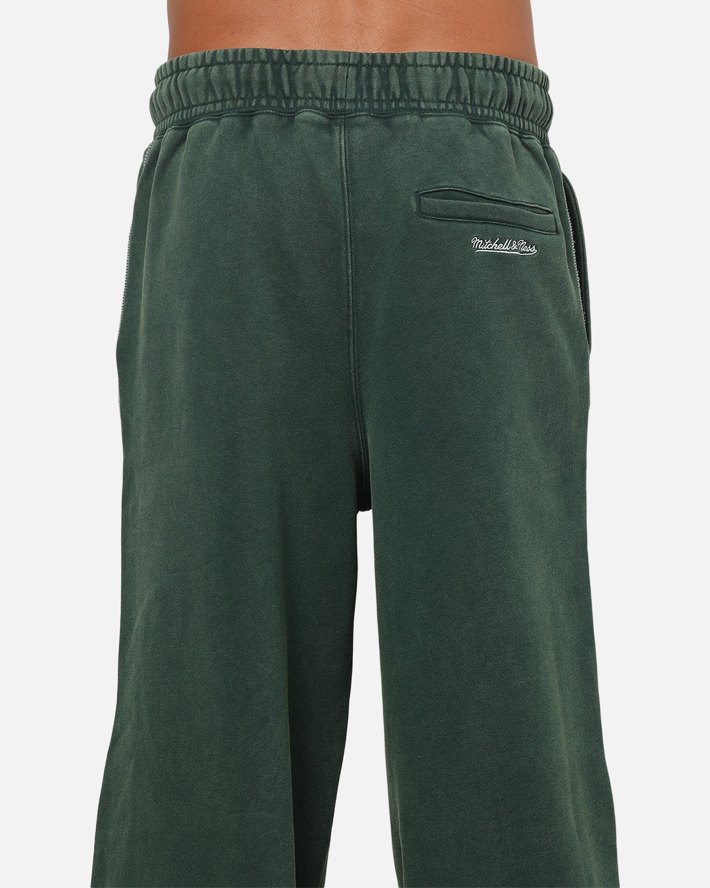 Mitchell & Ness Boston Celtics Star Script Relaxed Track Pants Pine Green - Image 8