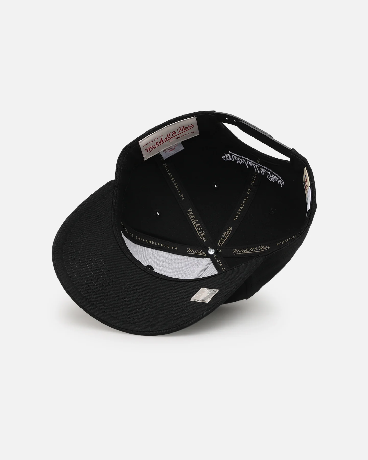 Mitchell & Ness Boston Celtics Team Colour Wordmark MVP Snapback Black - Image 6