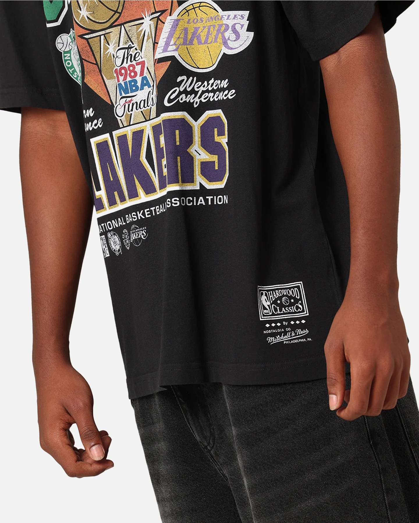 Mitchell & Ness Boston Celtics Vs. Los Angeles Lakers 1987 Finals T-Shirt Faded Black - Image 6