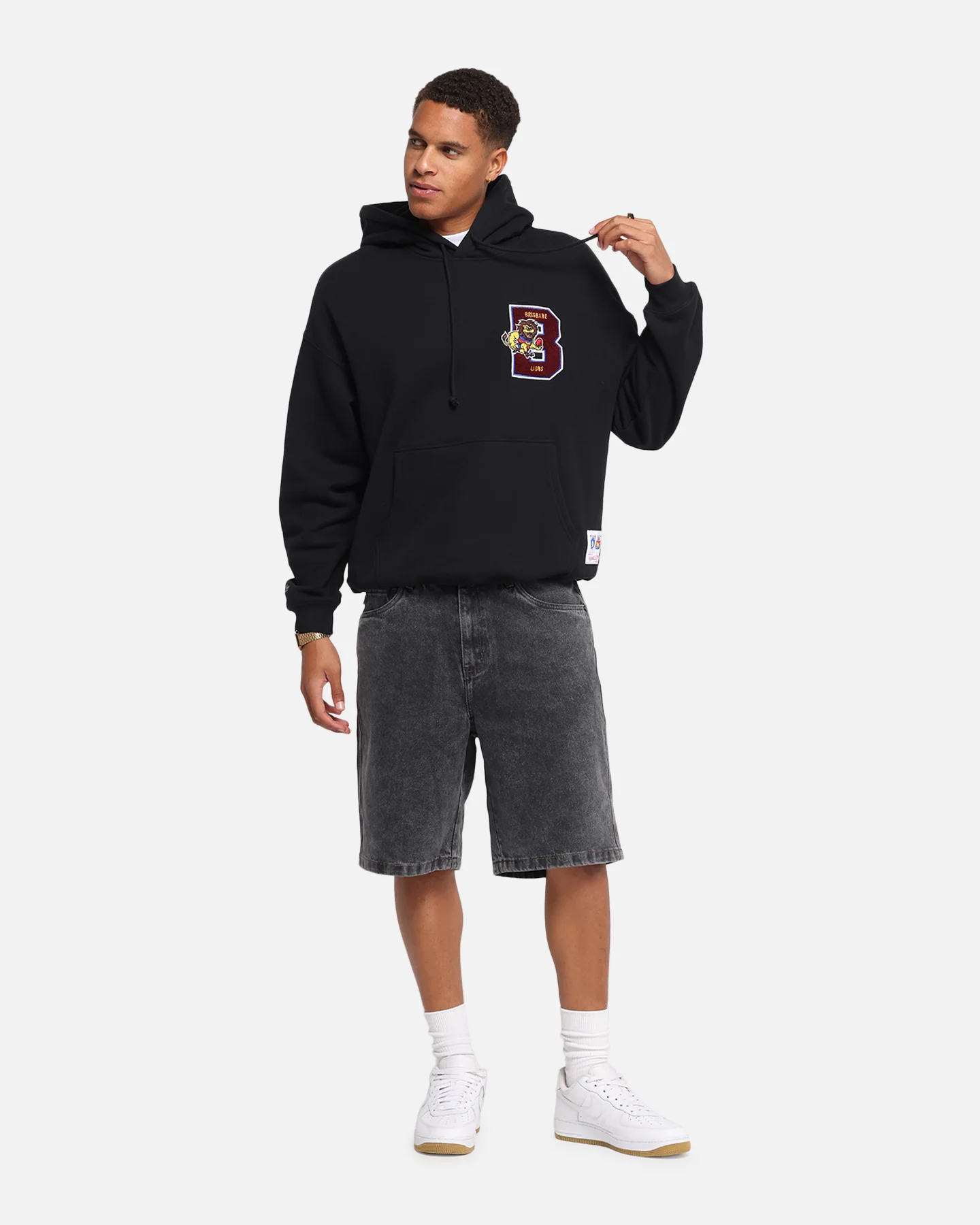 Mitchell & Ness Brisbane Lions Team Hoodie Solid Black - Image 4