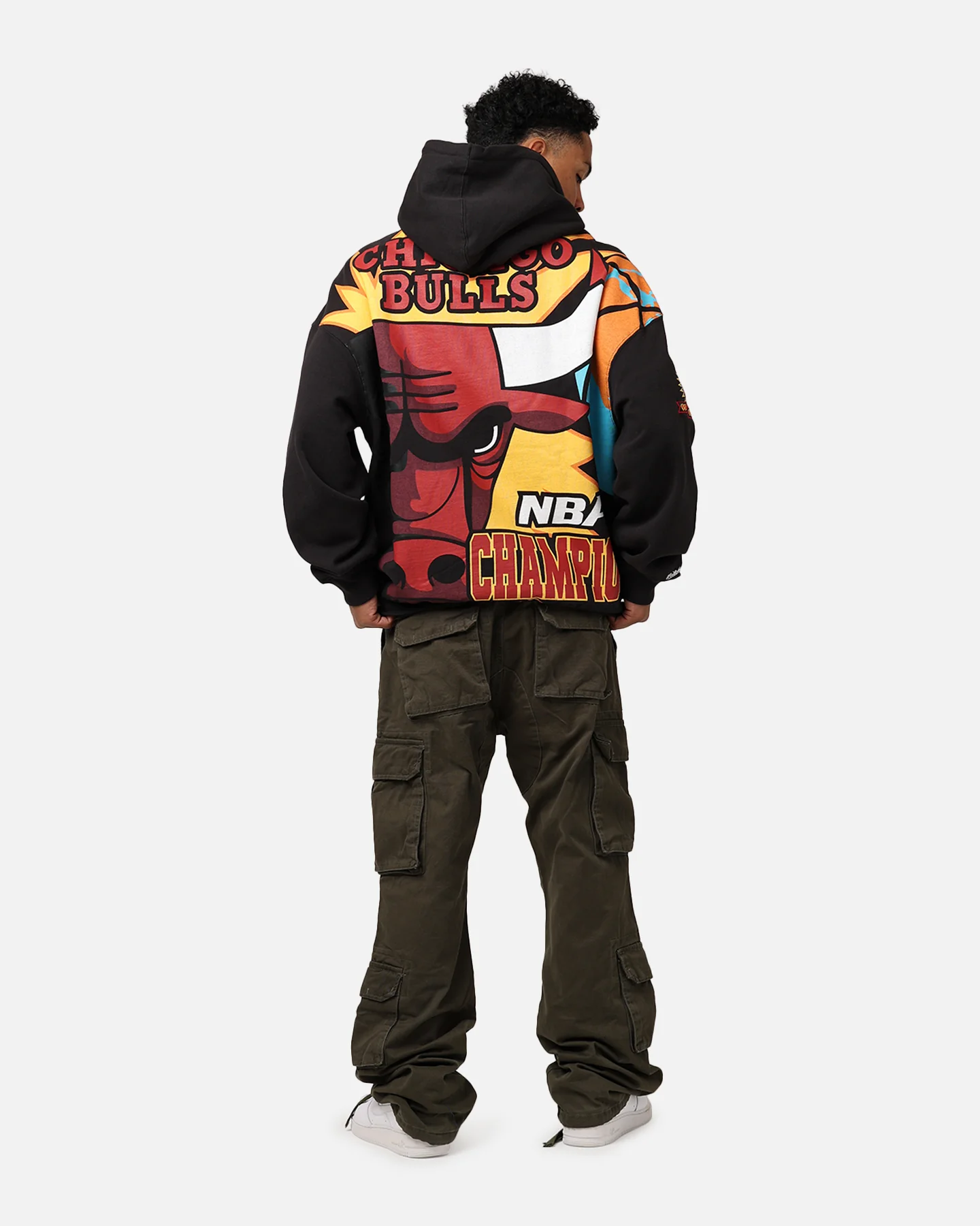 Mitchell & Ness Chicago Bulls 6 Time Hoodie Black - Image 3