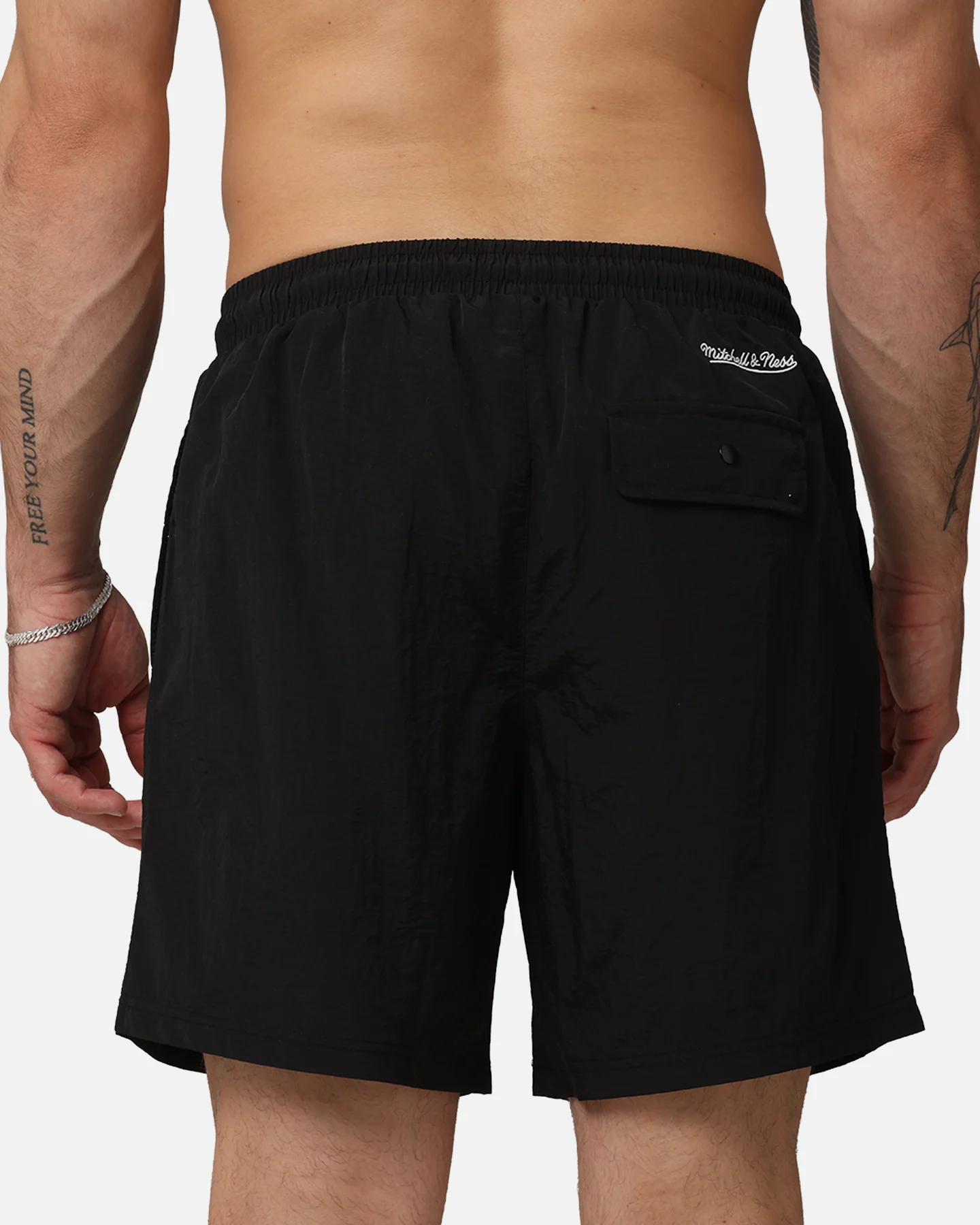 Mitchell & Ness Chicago Bulls Champs Nylon Shorts Black - Image 8