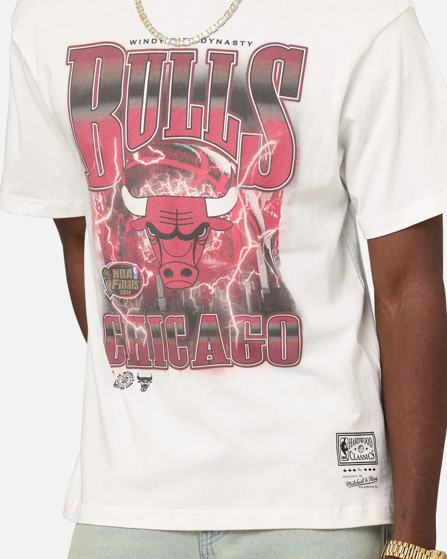 Mitchell & Ness Chicago Bulls City Strike T-Shirt Vintage White - Image 6