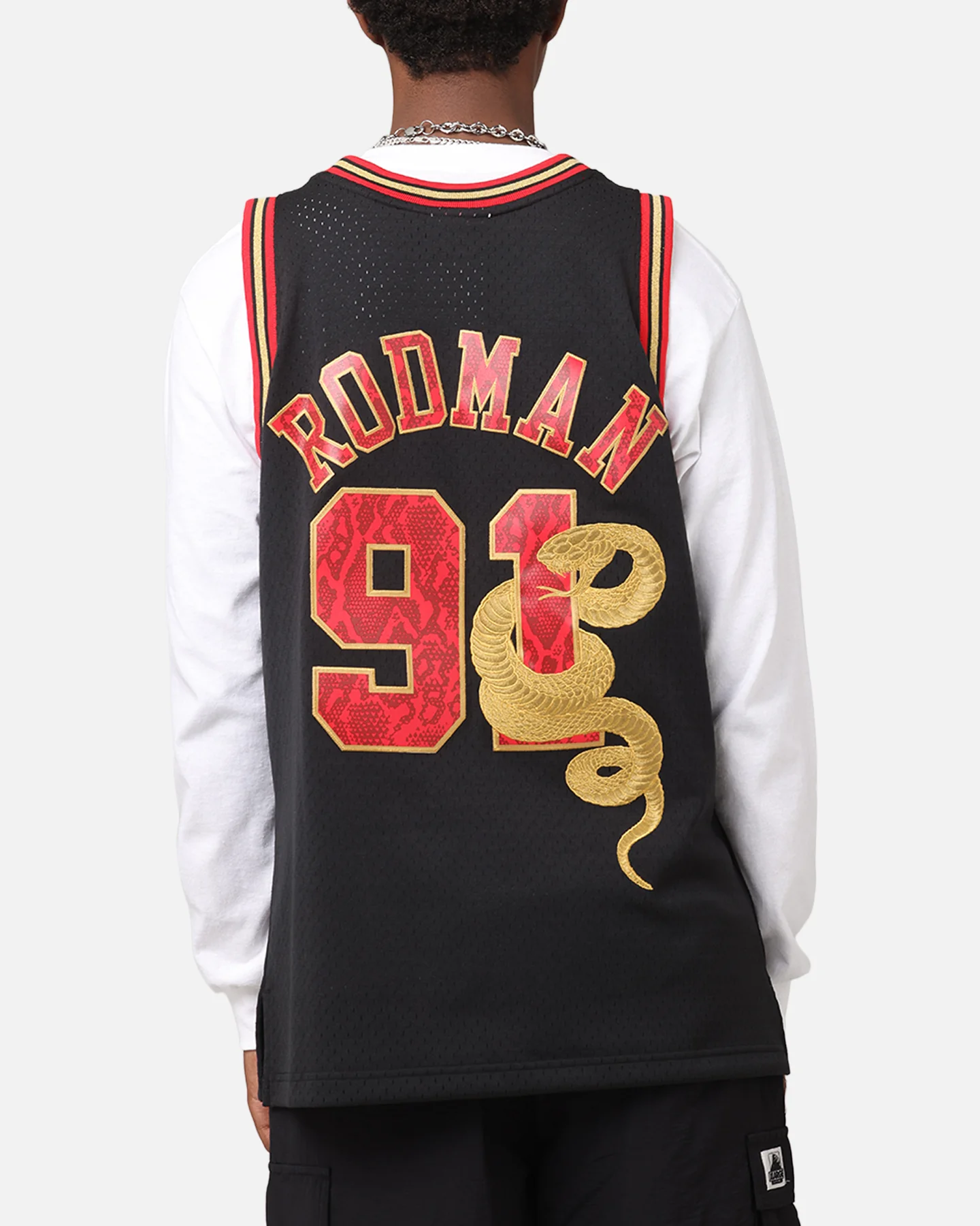 Mitchell & Ness Chicago Bulls Dennis Rodman 1997 Swingman Jersey Black/Gold - Image 2