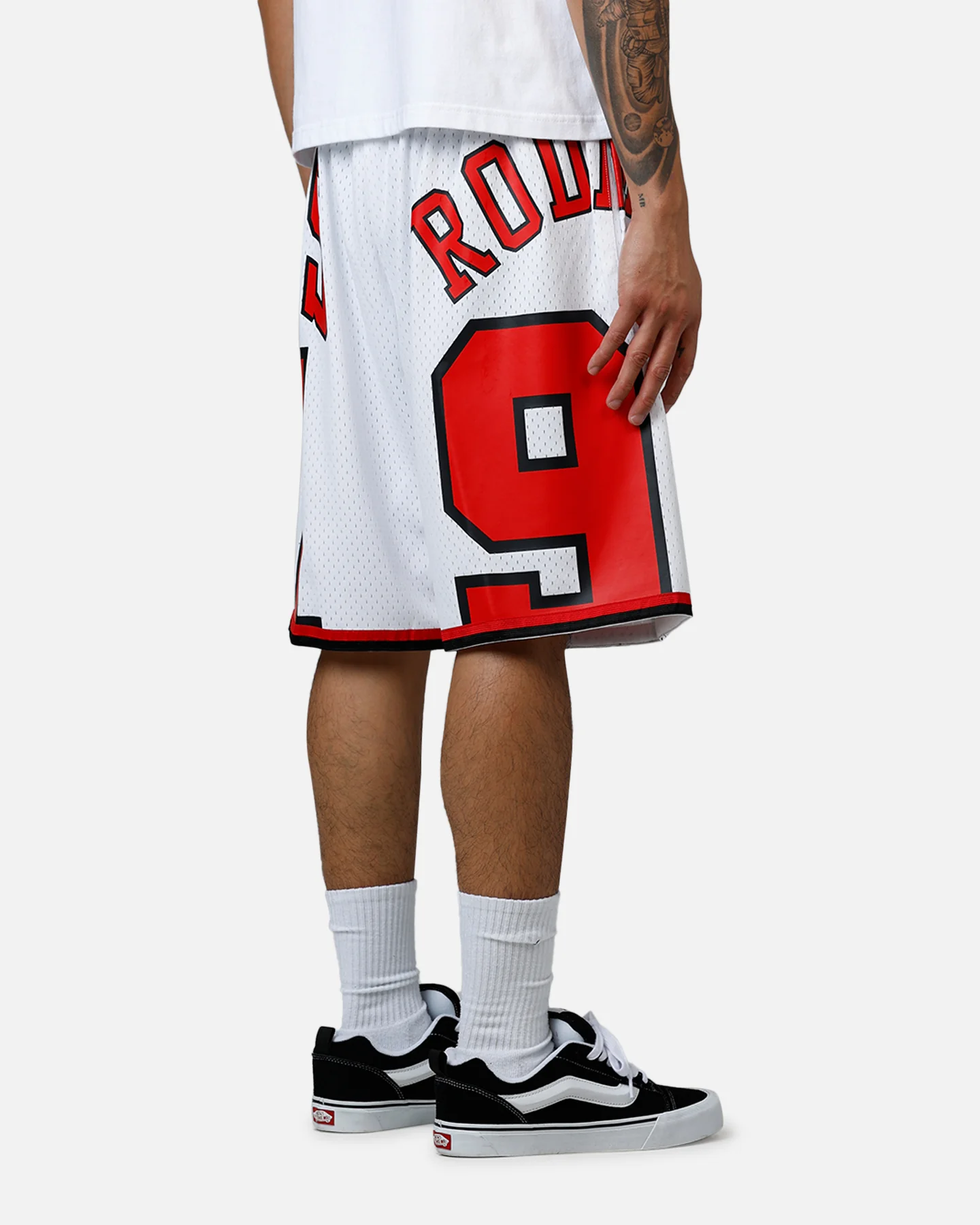 Mitchell & Ness Chicago Bulls Dennis Rodman Maxxed Out Shorts White/Red - Image 3