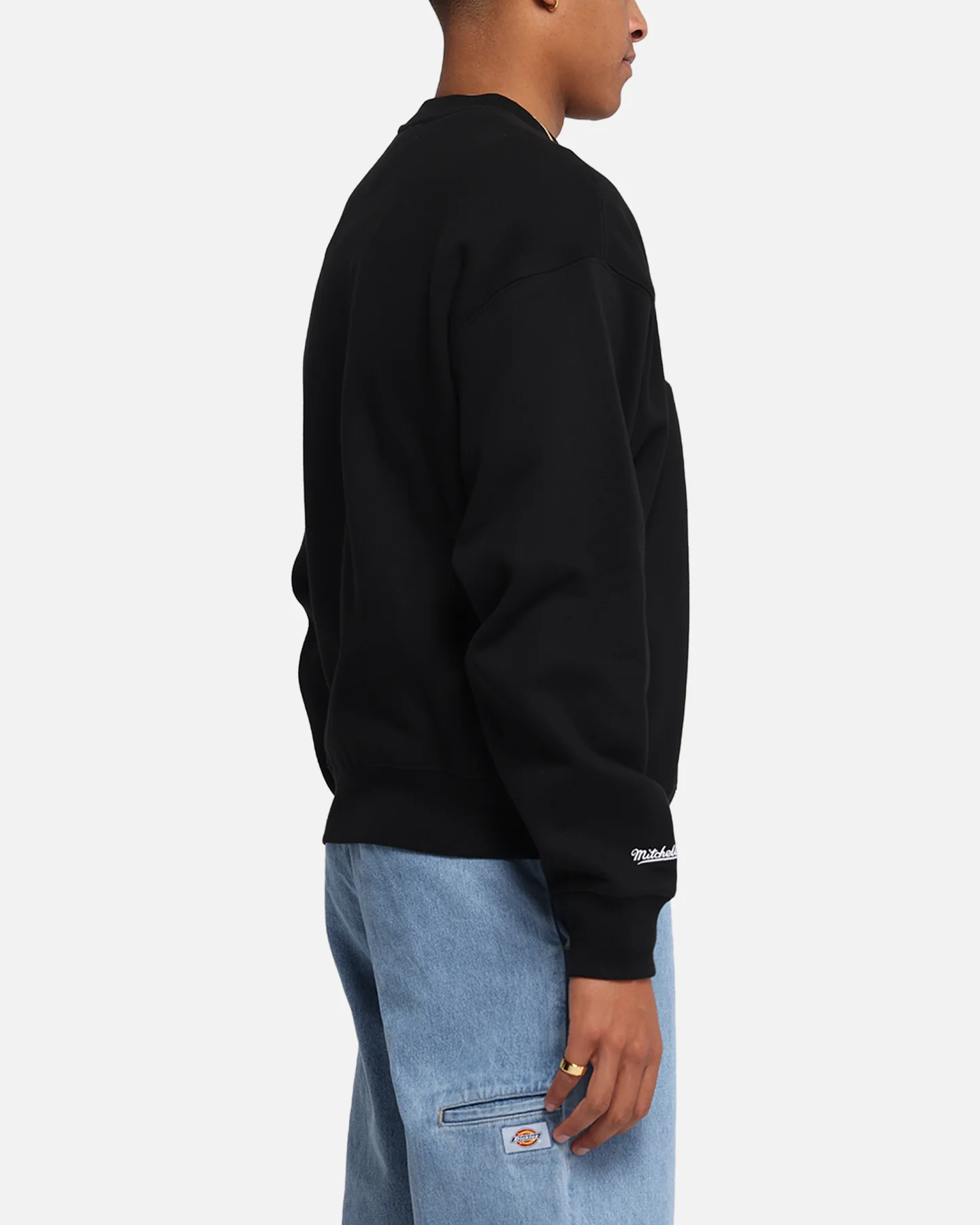 Mitchell & Ness Chicago Bulls Field To The Court Crewneck Black - Image 4